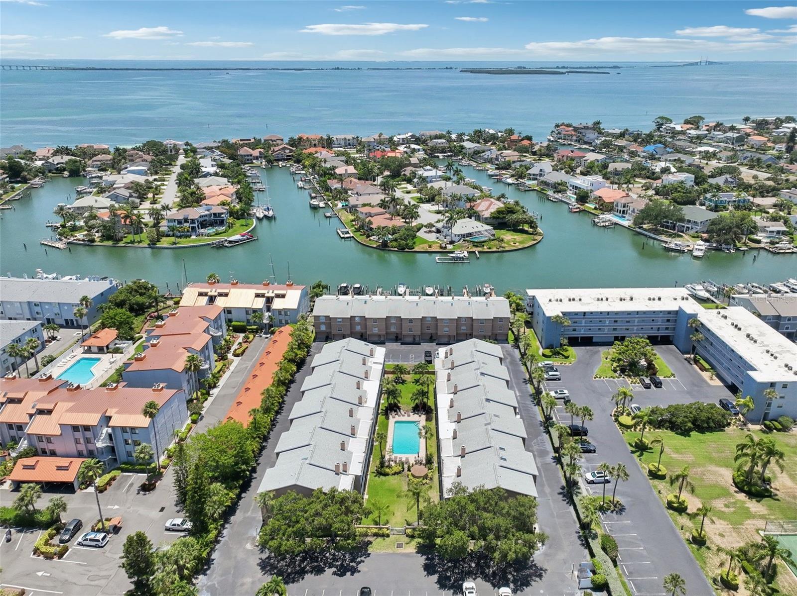 Image 46 of 57 For 637 Pinellas Bayway  105