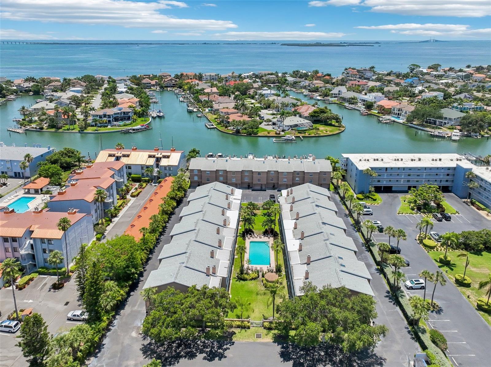 Image 47 of 57 For 637 Pinellas Bayway  105