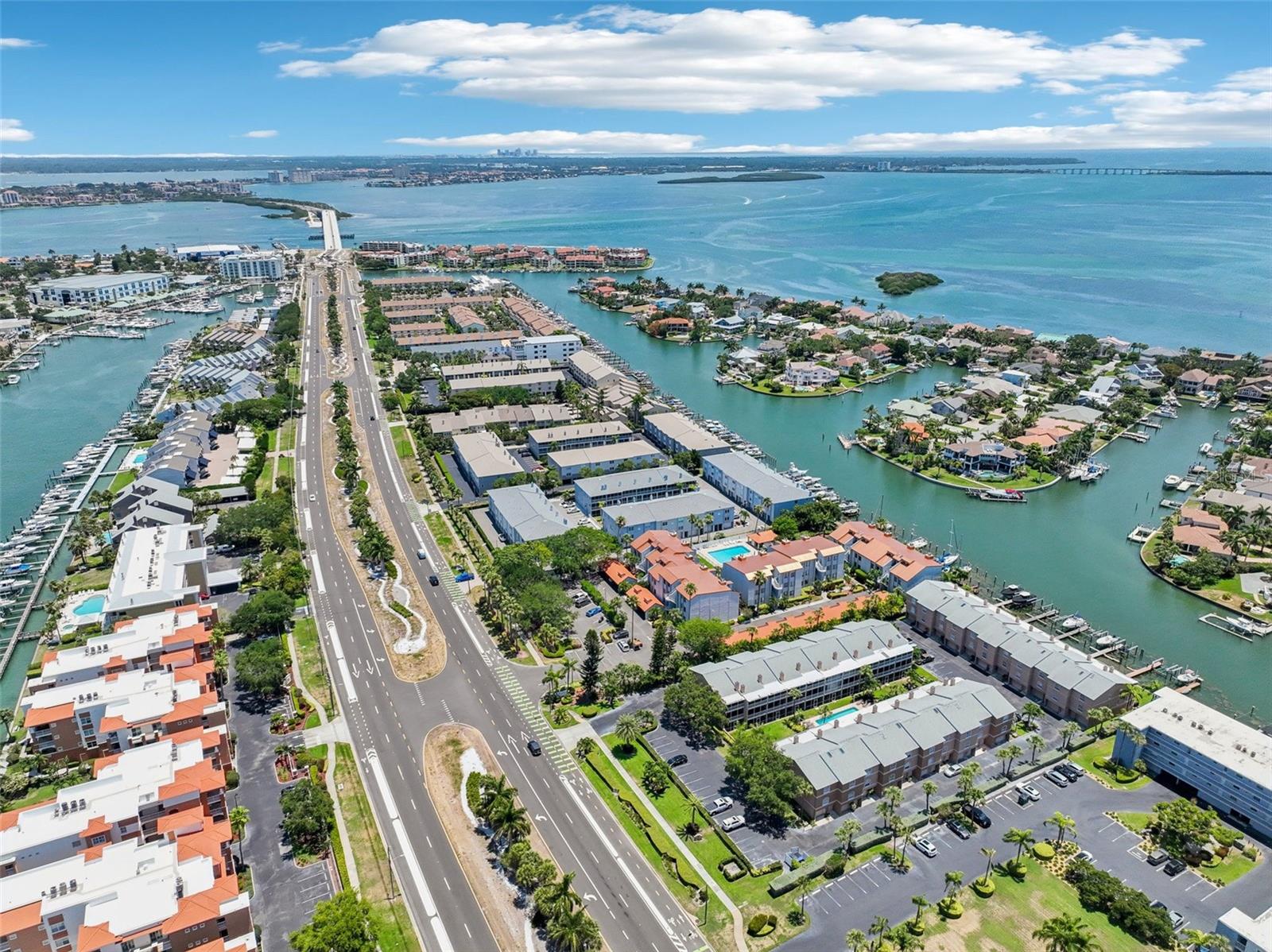 Image 48 of 57 For 637 Pinellas Bayway  105