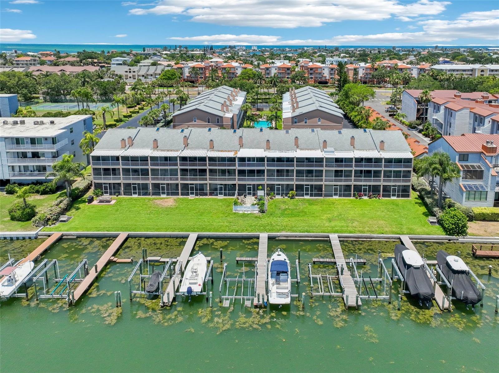 Image 54 of 57 For 637 Pinellas Bayway  105