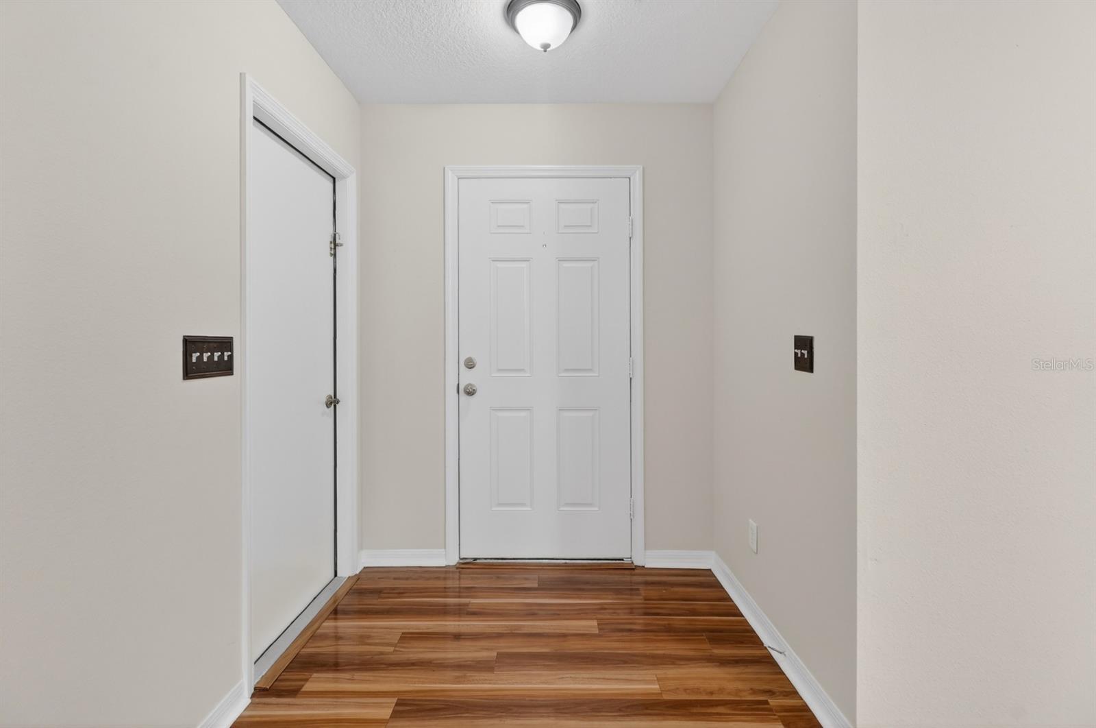 Image 10 of 76 For 2629 Golden Antler Lane