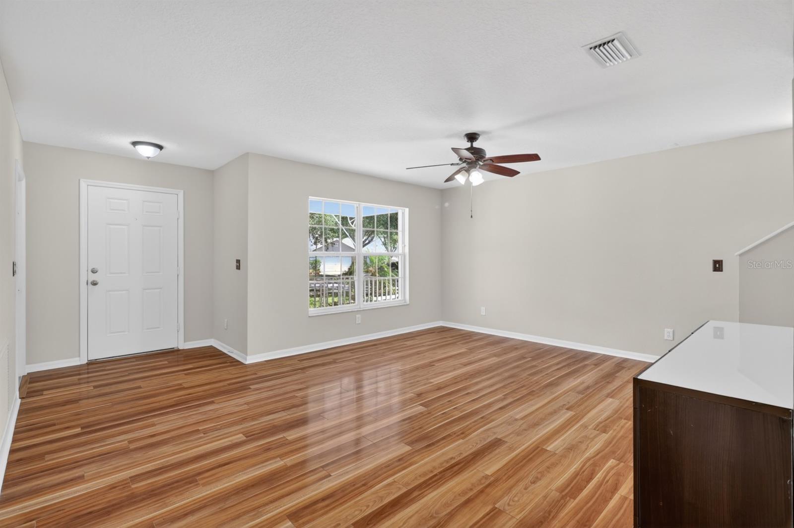 Image 16 of 76 For 2629 Golden Antler Lane