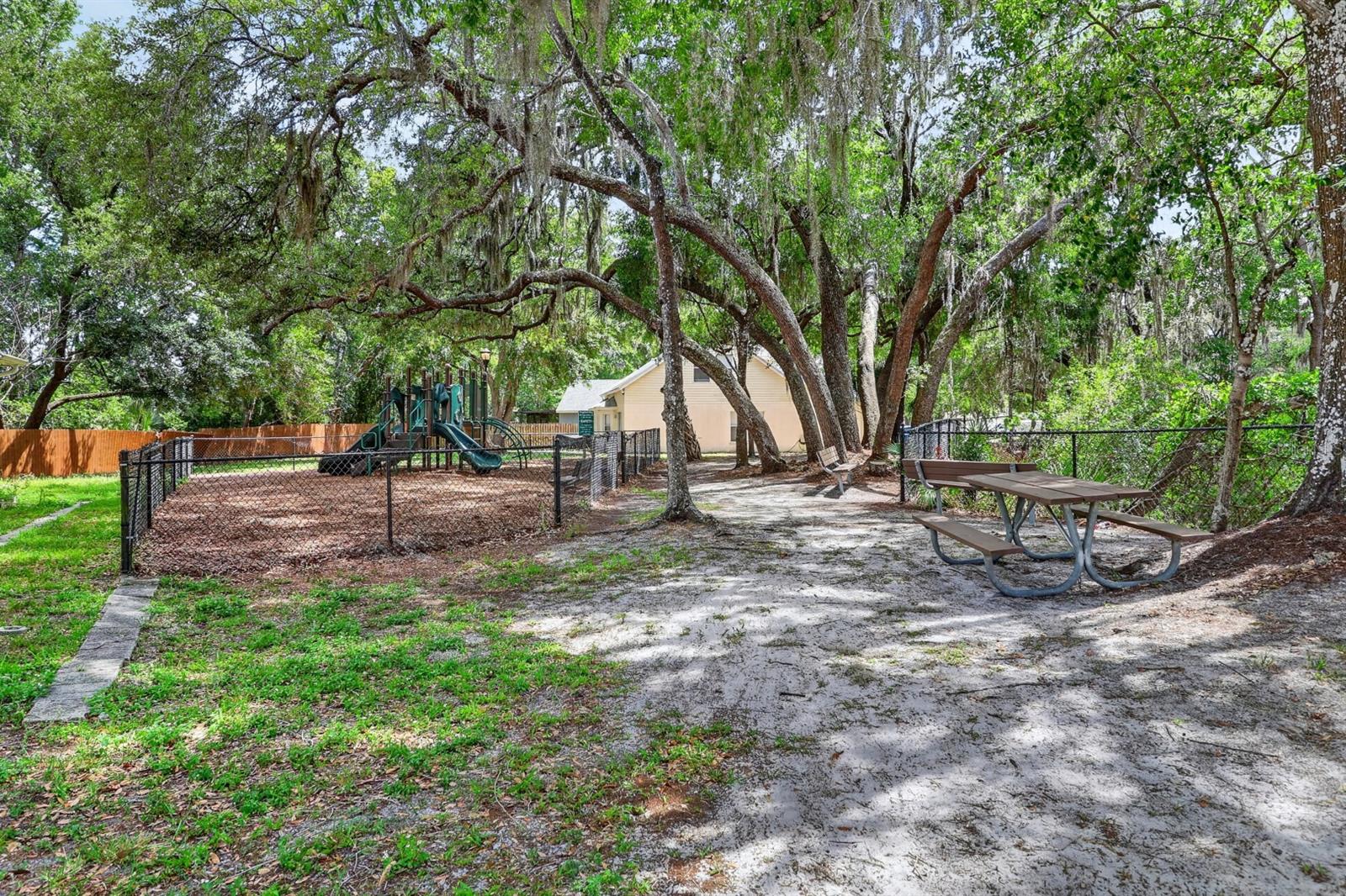 Image 75 of 76 For 2629 Golden Antler Lane