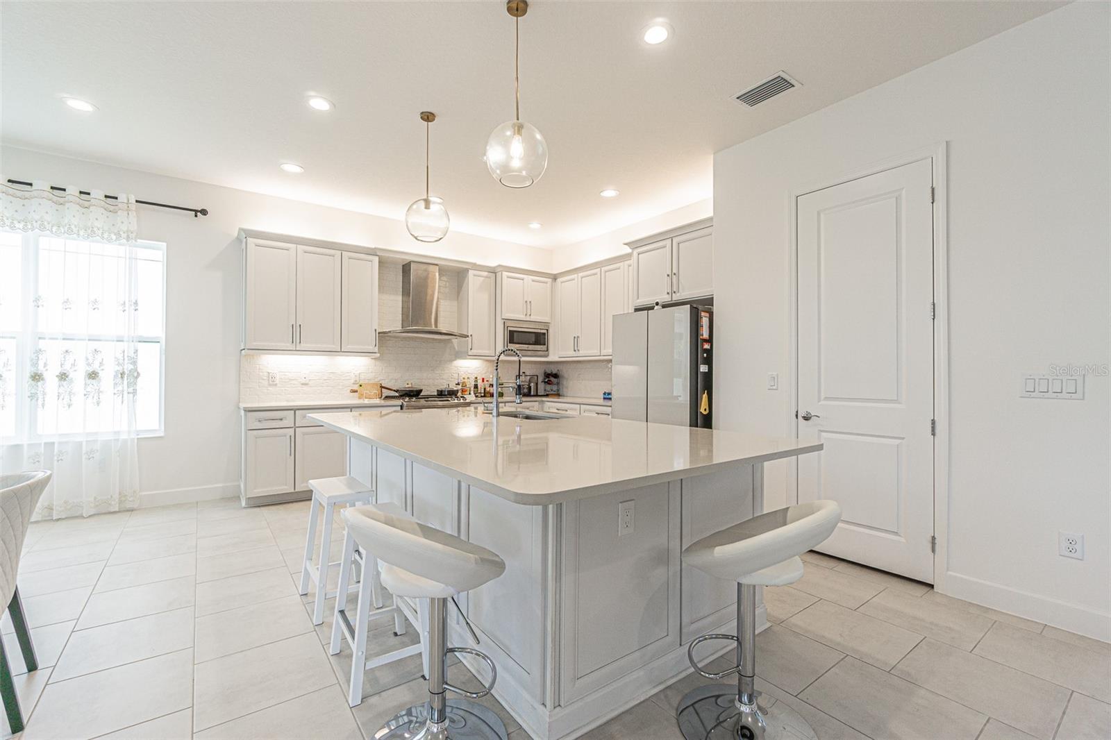 Image 6 of 59 For 32353 Rosewood Meadow Lane