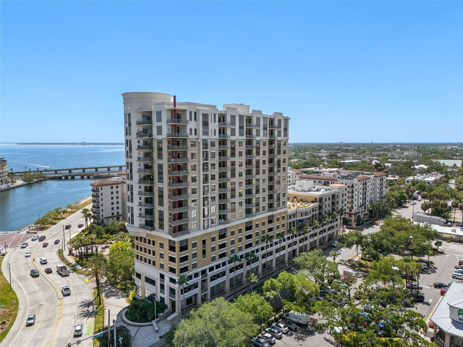 Image 26 of 27 For 275 Bayshore Boulevard 1006