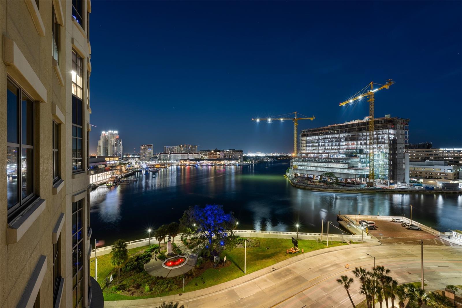 Image 4 of 27 For 275 Bayshore Boulevard 1006