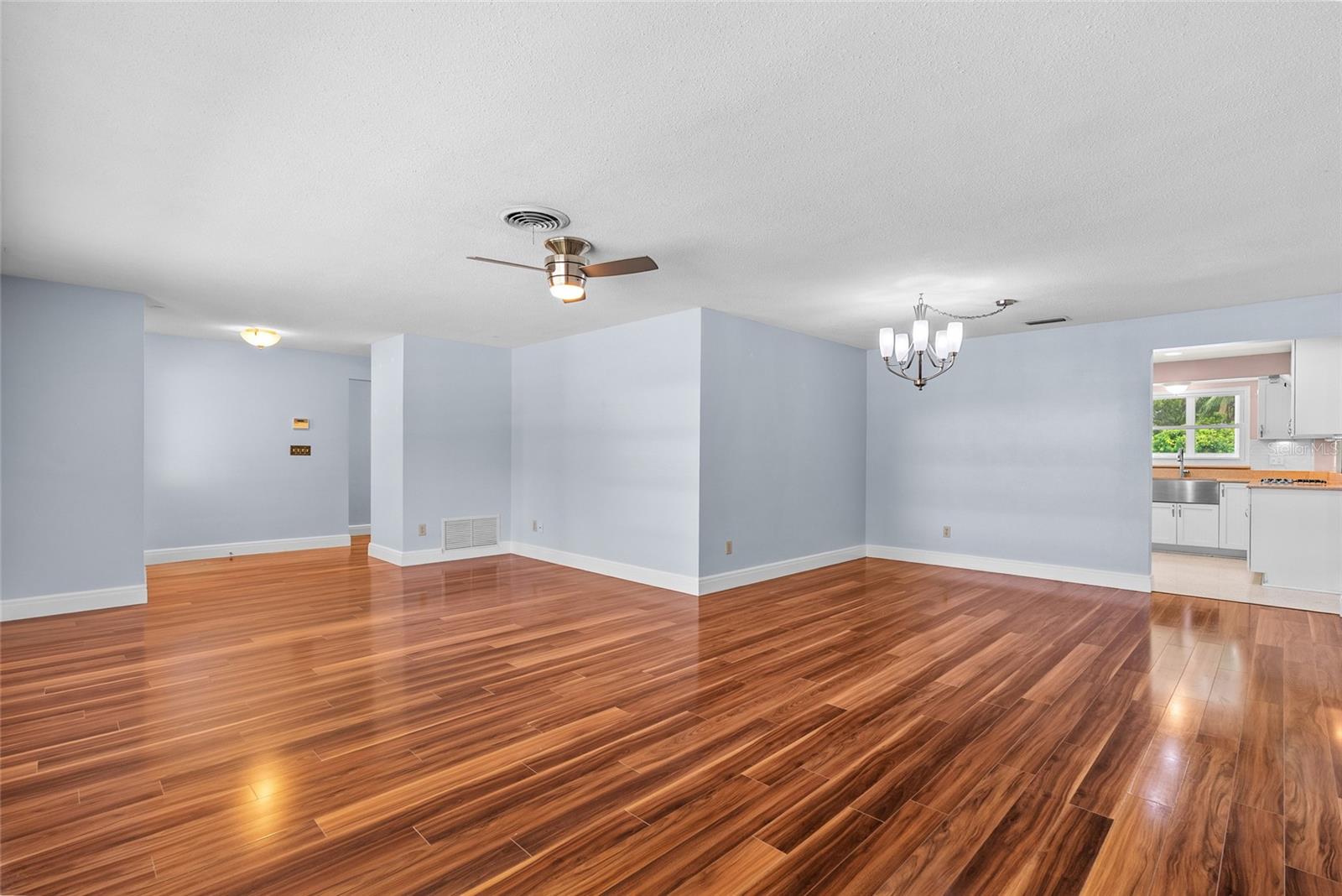 Image 5 of 47 For 1341 Ranchwood Drive