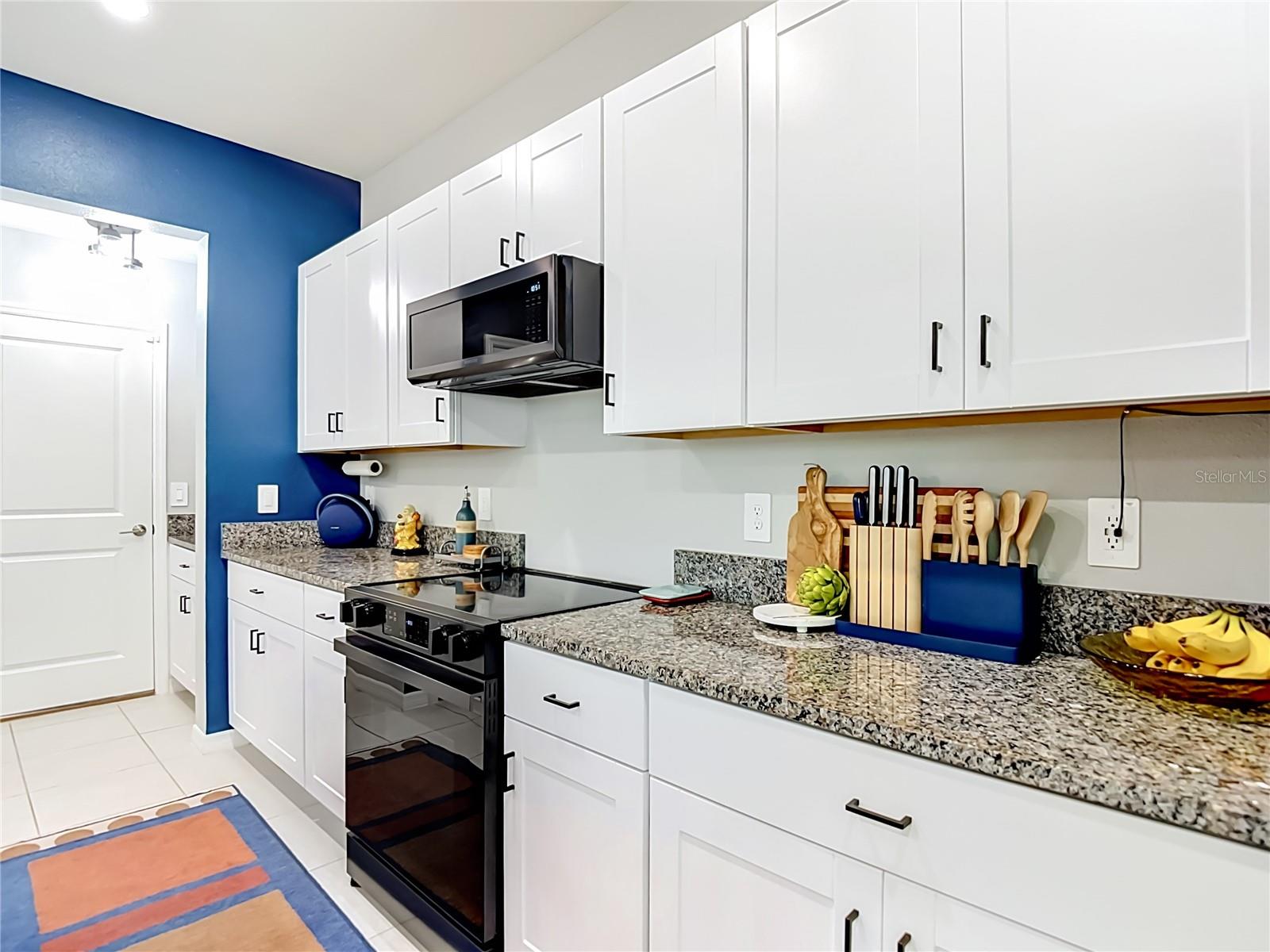 Image 21 of 85 For 10801 Fort White Court
