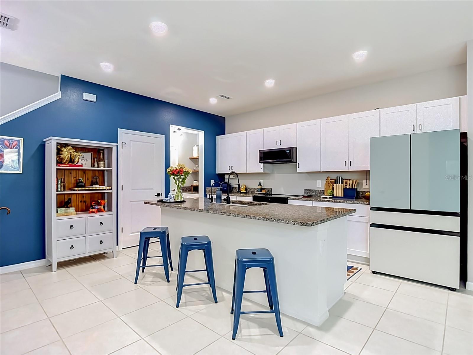 Image 23 of 85 For 10801 Fort White Court