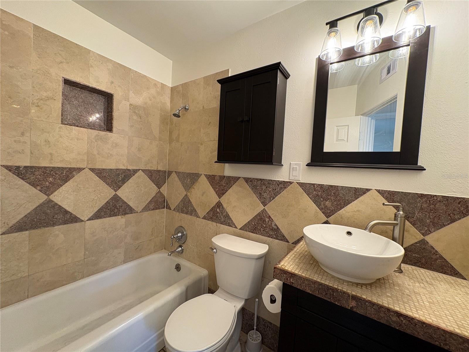Image 11 of 16 For 1140 3rd Street N