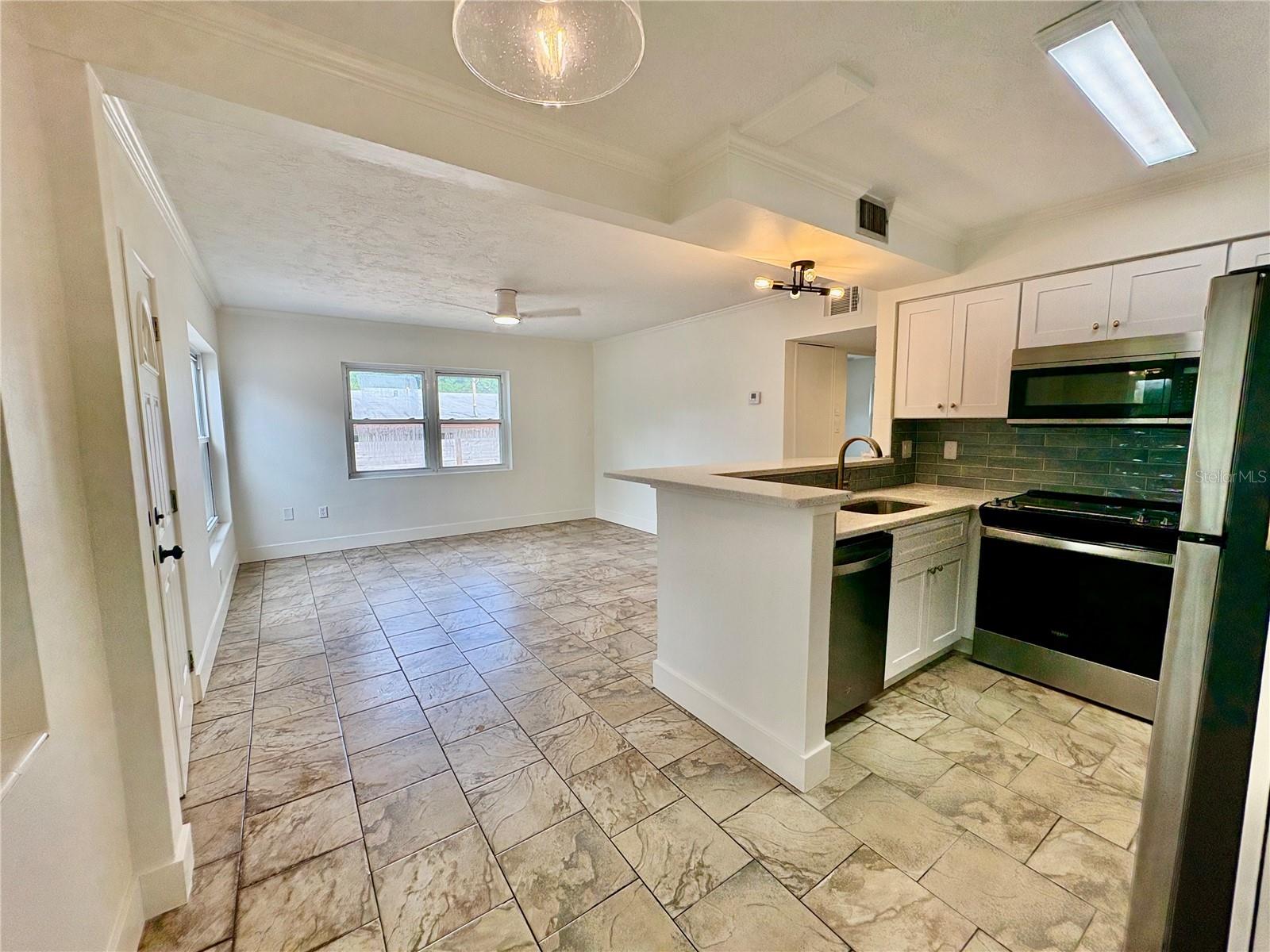 Image 2 of 16 For 1140 3rd Street N