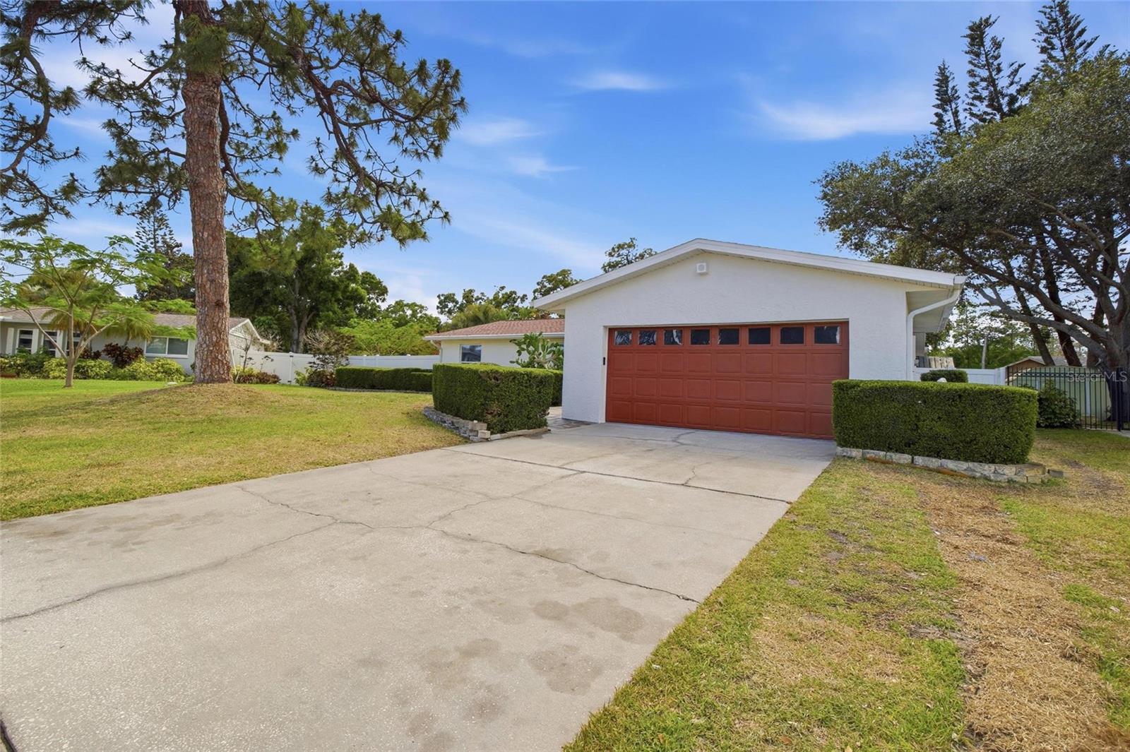Image 4 of 50 For 7520 20th Street N