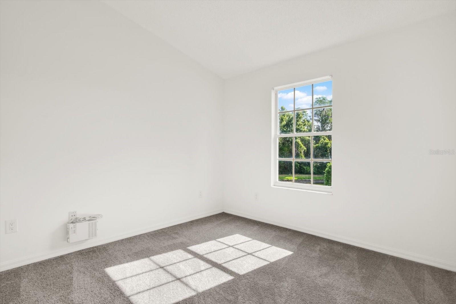 Image 15 of 41 For 1439 Sedgwick Drive
