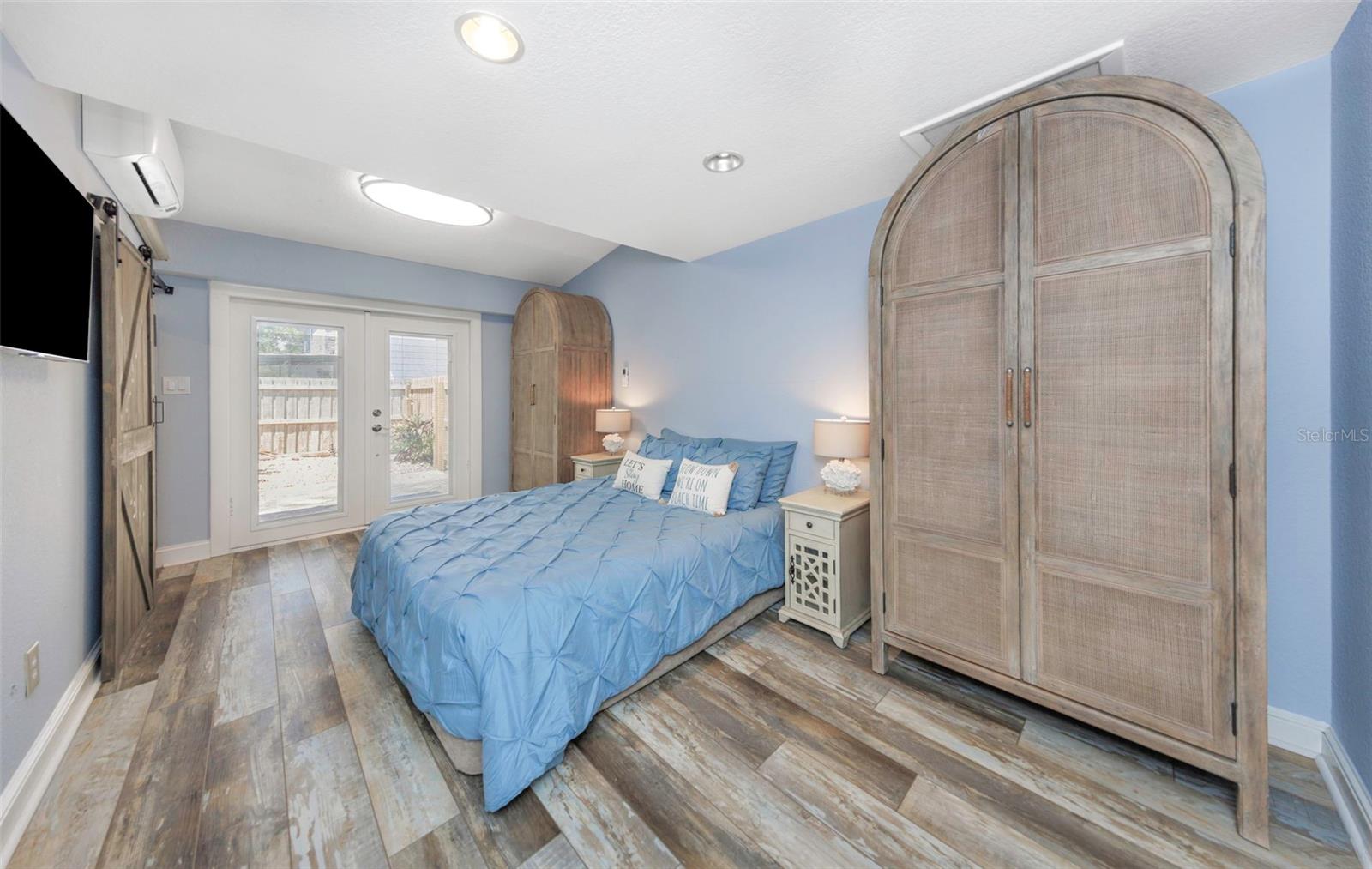Listing photo id 20 for 2525 53rd Street S