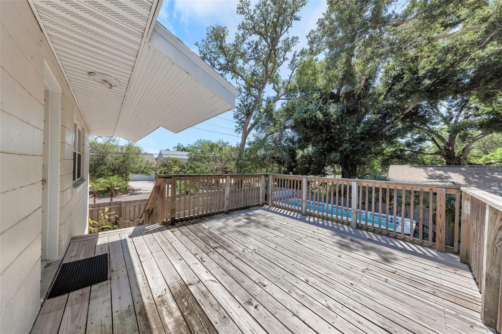 Listing photo id 47 for 2525 53rd Street S