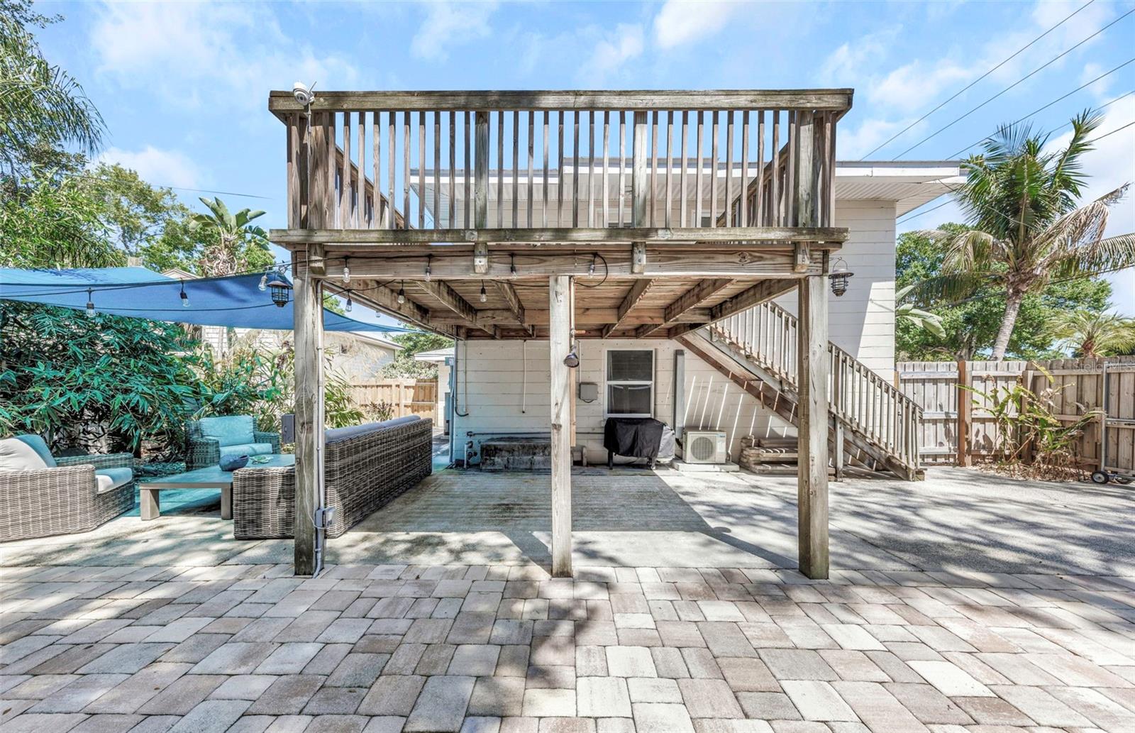 Listing photo id 49 for 2525 53rd Street S