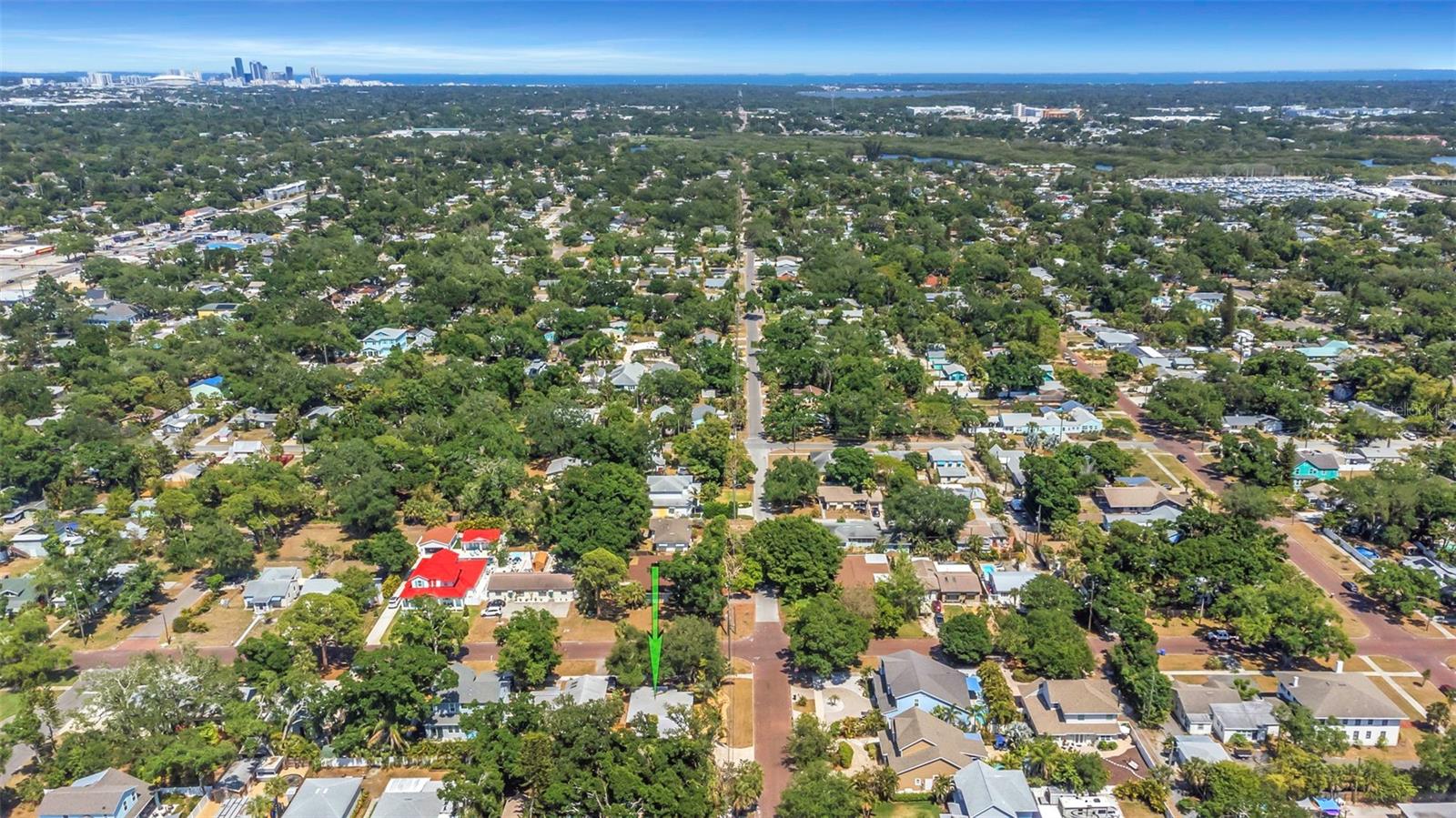 Listing photo id 57 for 2525 53rd Street S