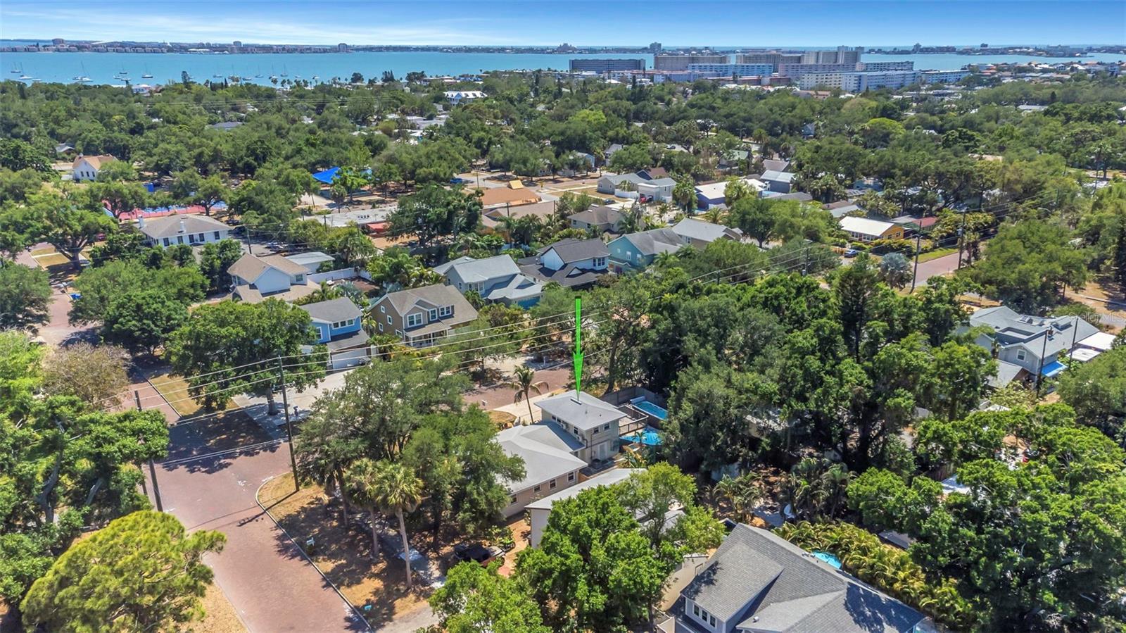 Listing photo id 58 for 2525 53rd Street S