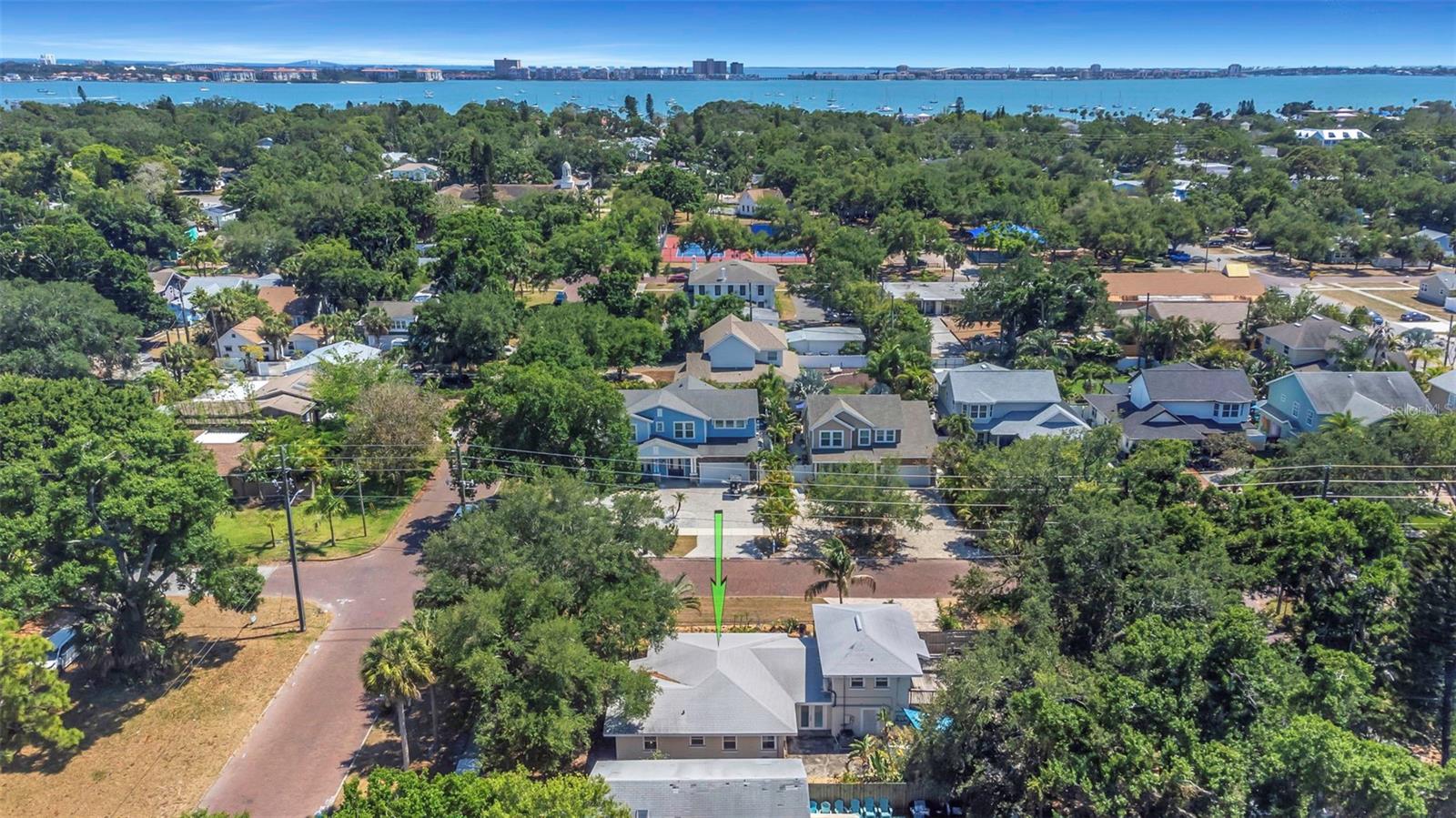 Listing photo id 59 for 2525 53rd Street S