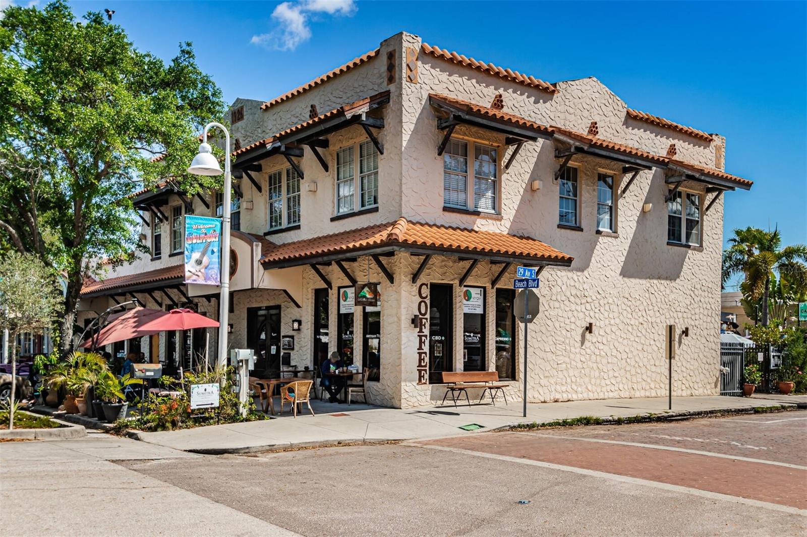 Listing photo id 63 for 2525 53rd Street S