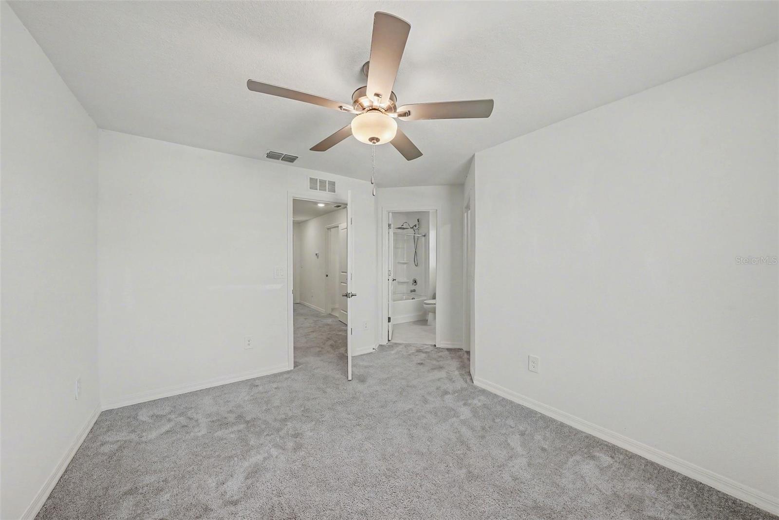 Image 18 of 31 For 36456 Well Hill Way