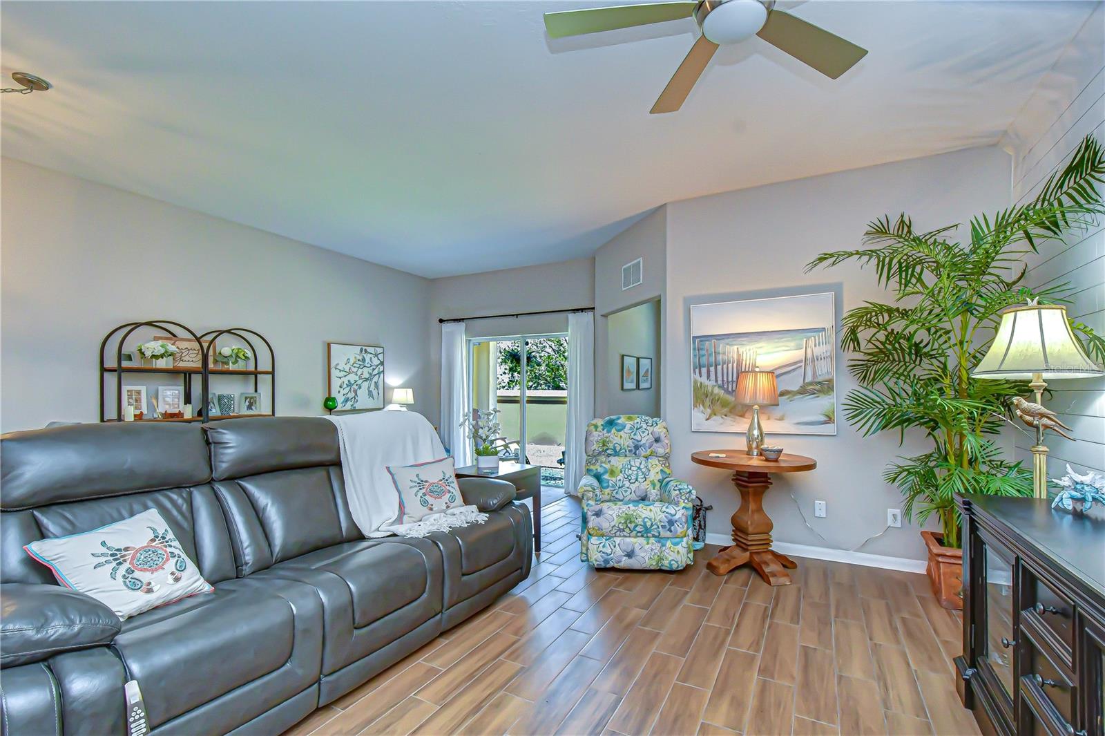 Image 15 of 48 For 2938 Lochcarron Drive