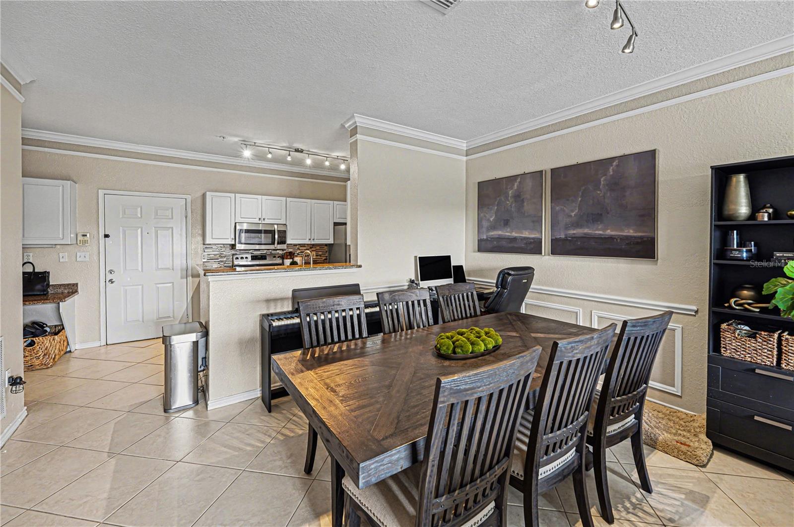 Image 6 of 27 For 4333 Bayside Village Drive 120