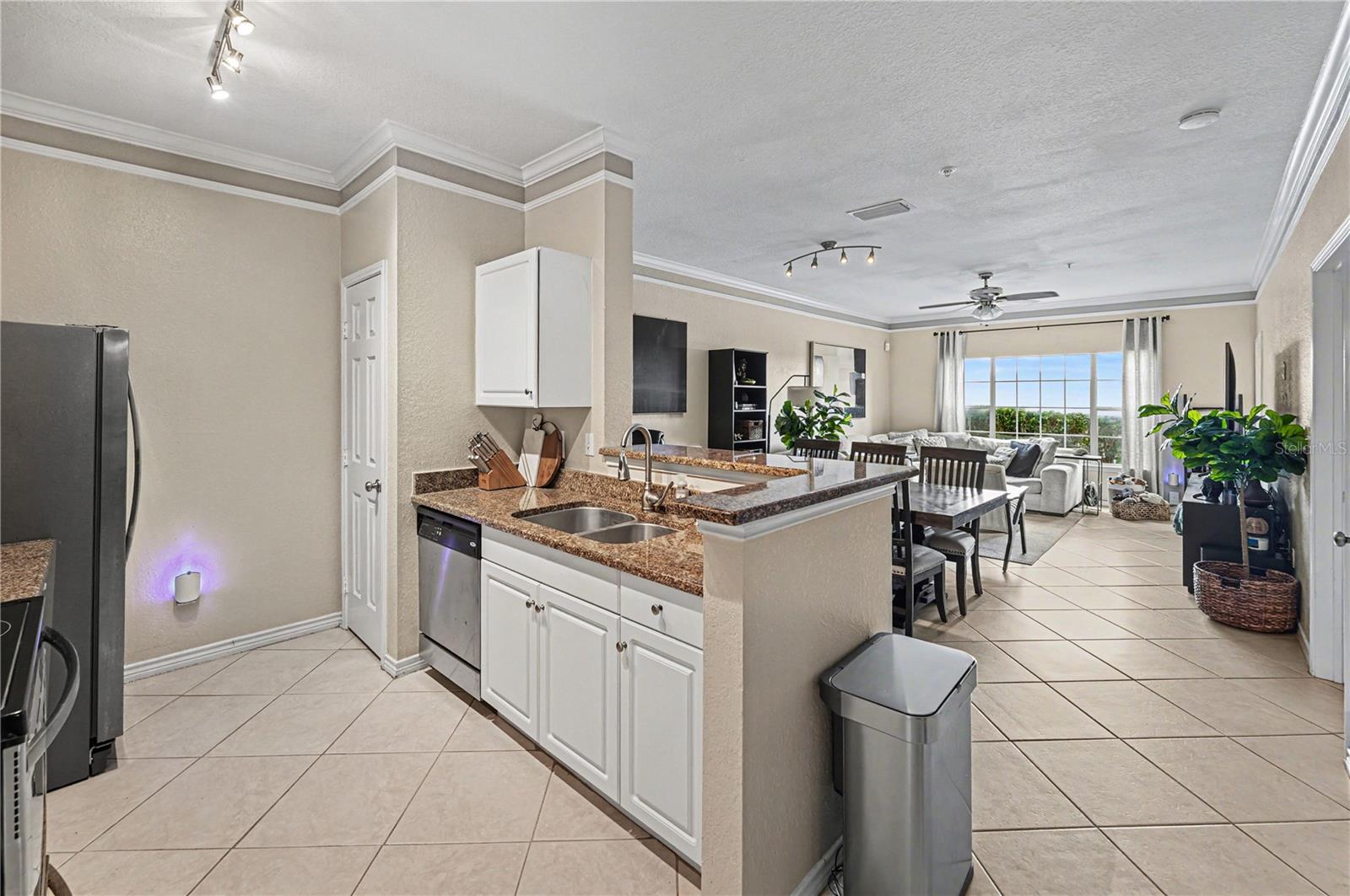 Image 7 of 27 For 4333 Bayside Village Drive 120
