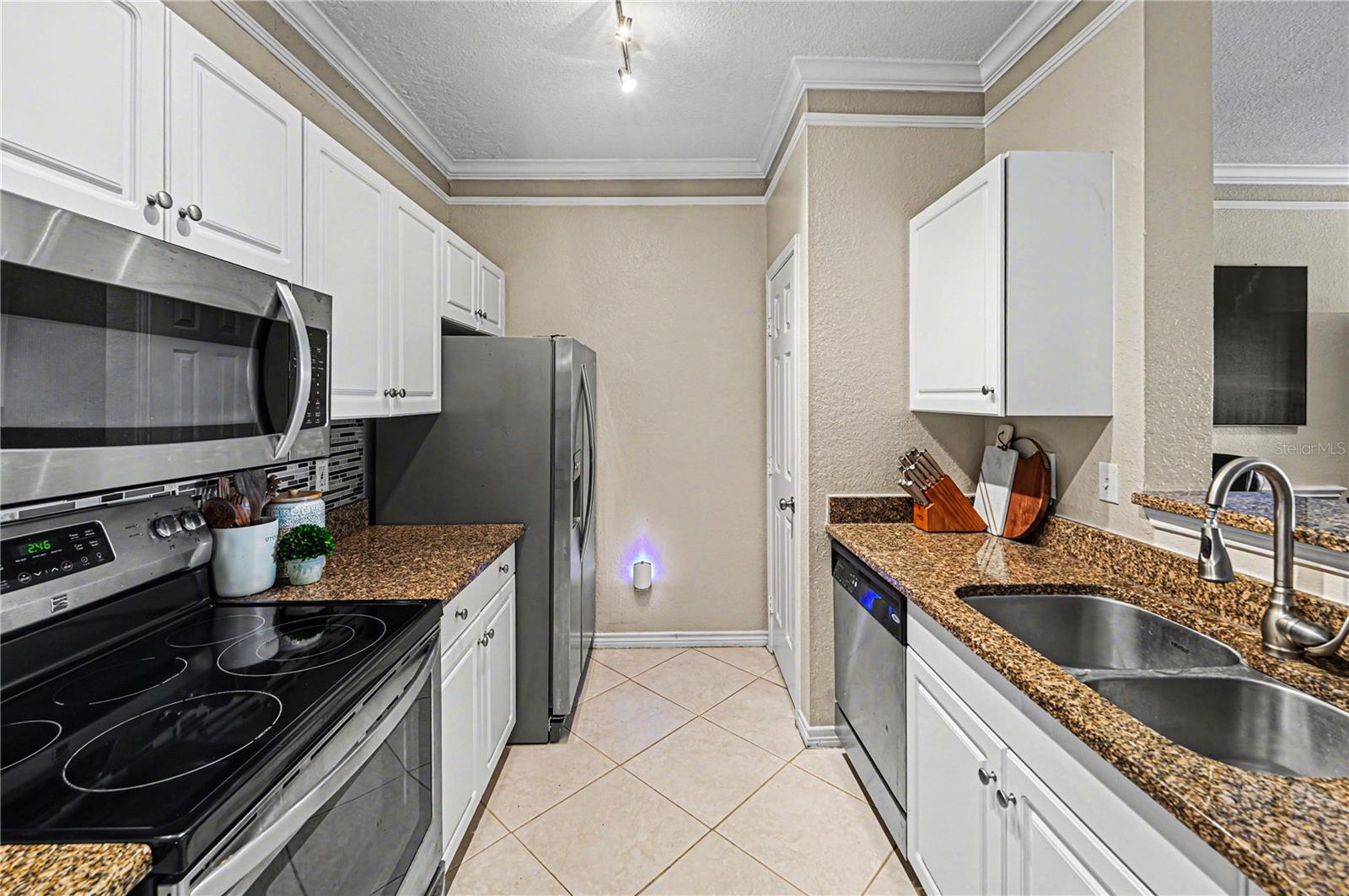 Image 8 of 27 For 4333 Bayside Village Drive 120