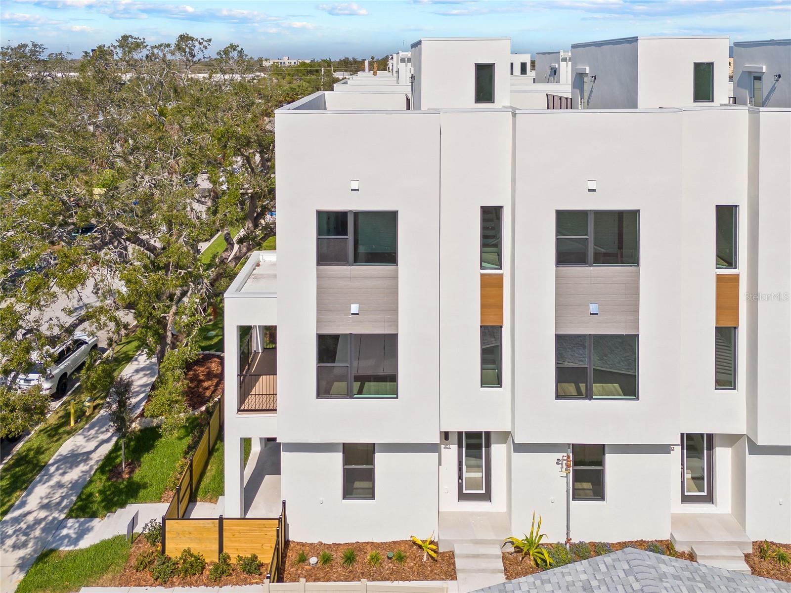 Details for 301 15th Street N, ST PETERSBURG, FL 33705
