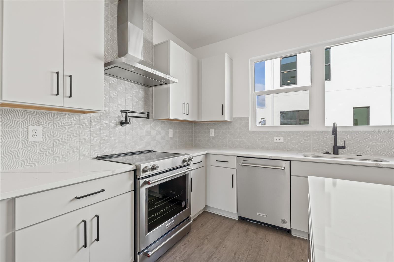 Image 16 of 43 For 301 15th Street N