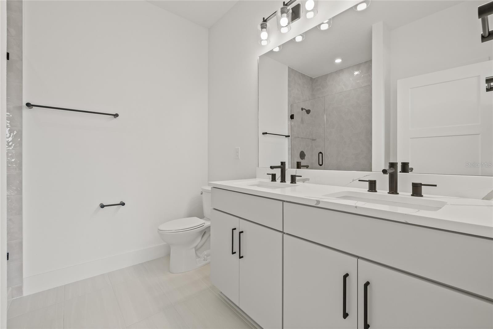 Image 29 of 43 For 301 15th Street N