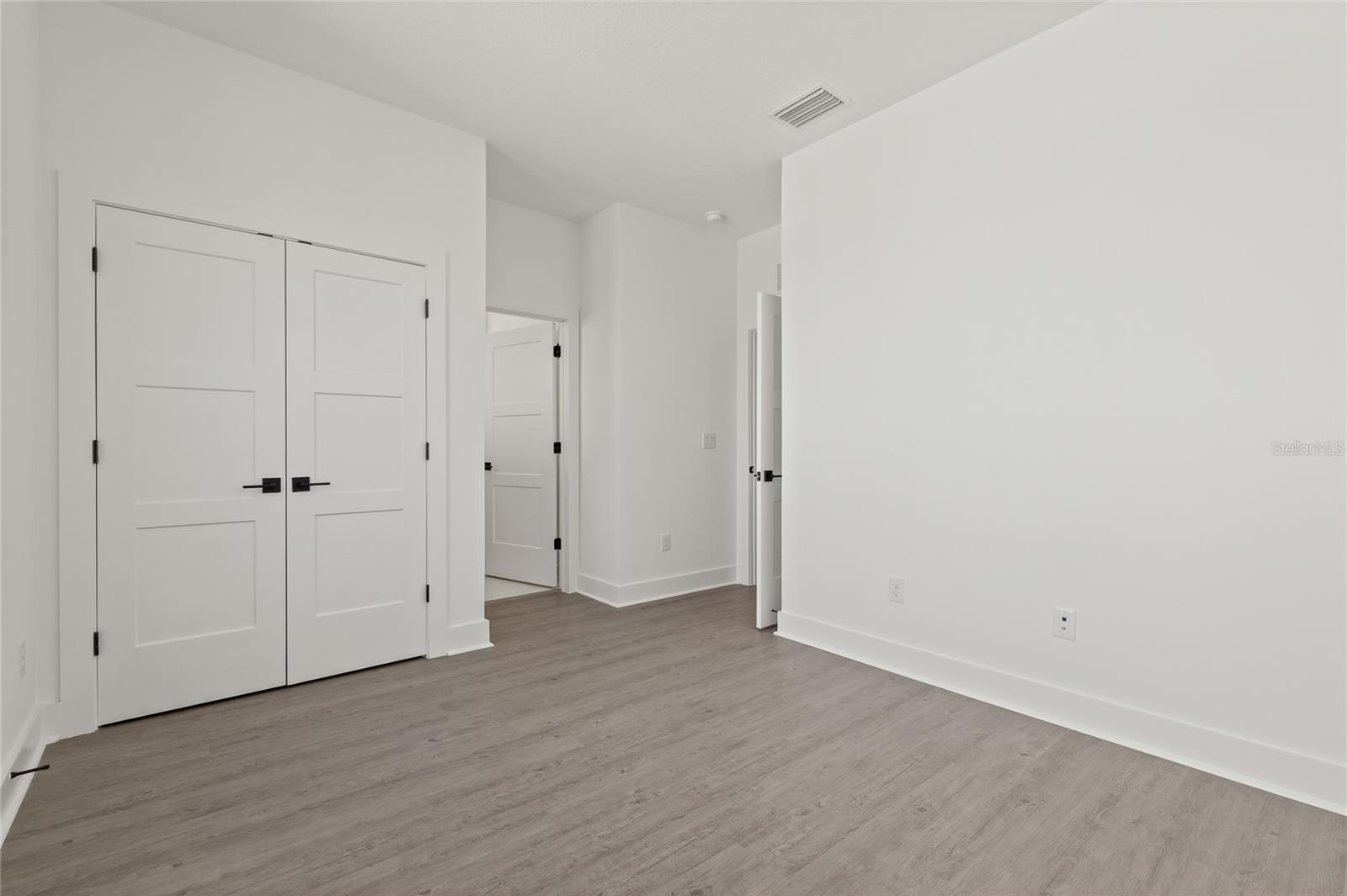 Image 36 of 43 For 301 15th Street N
