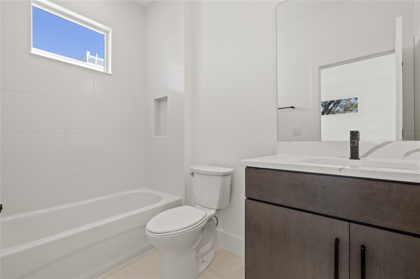 Image 37 of 43 For 301 15th Street N