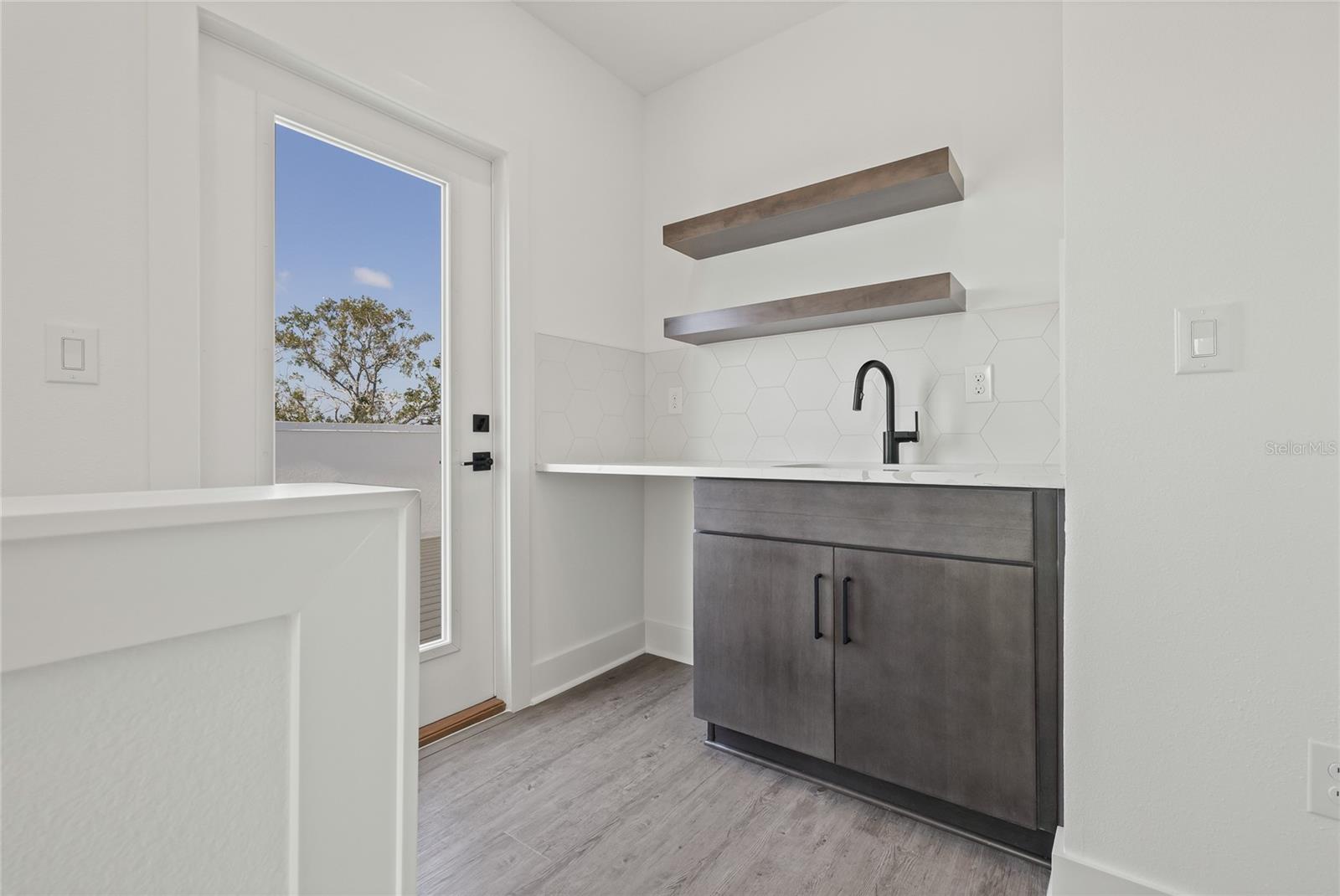 Image 39 of 43 For 301 15th Street N