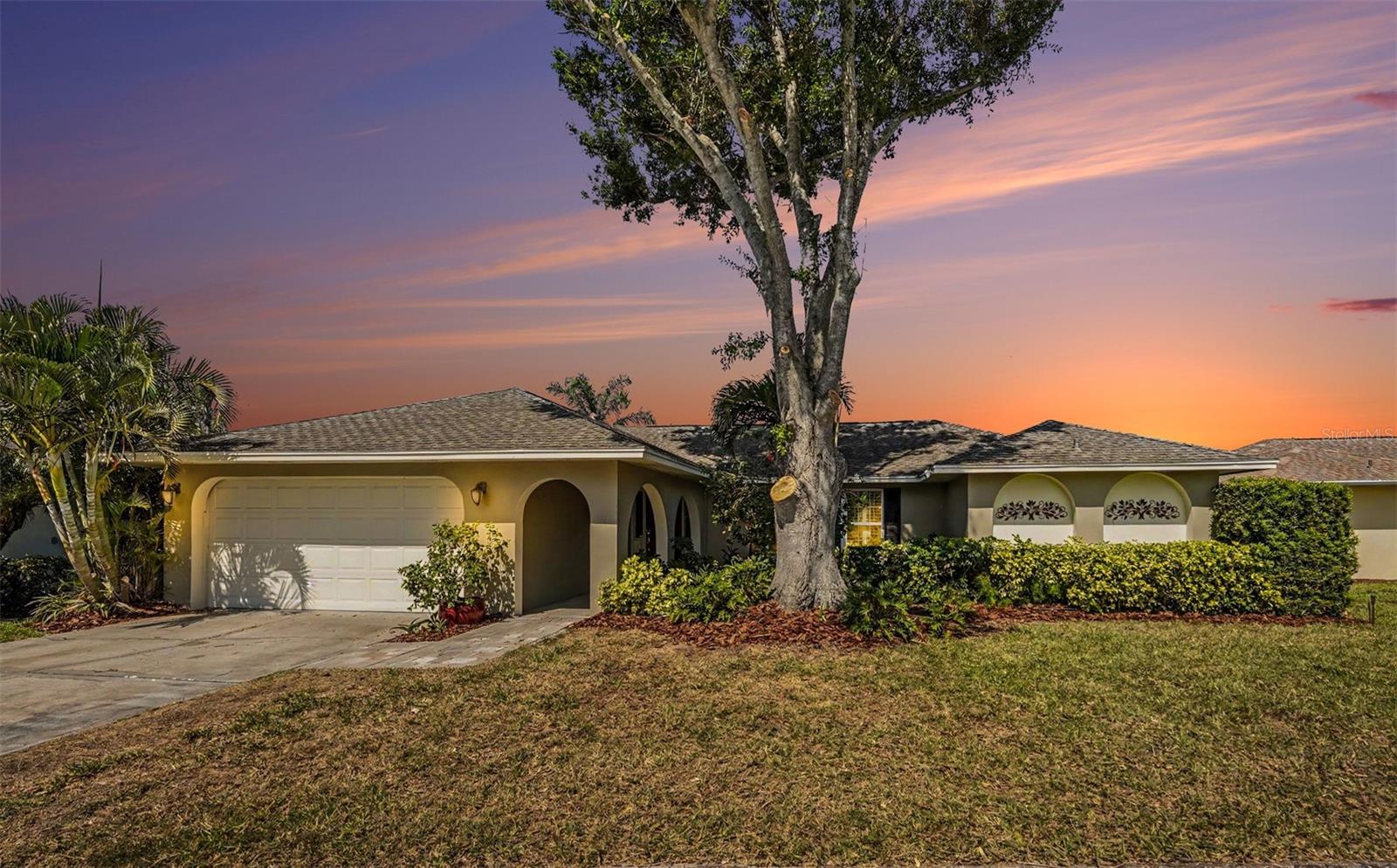 Details for 10392 136th Street, LARGO, FL 33774