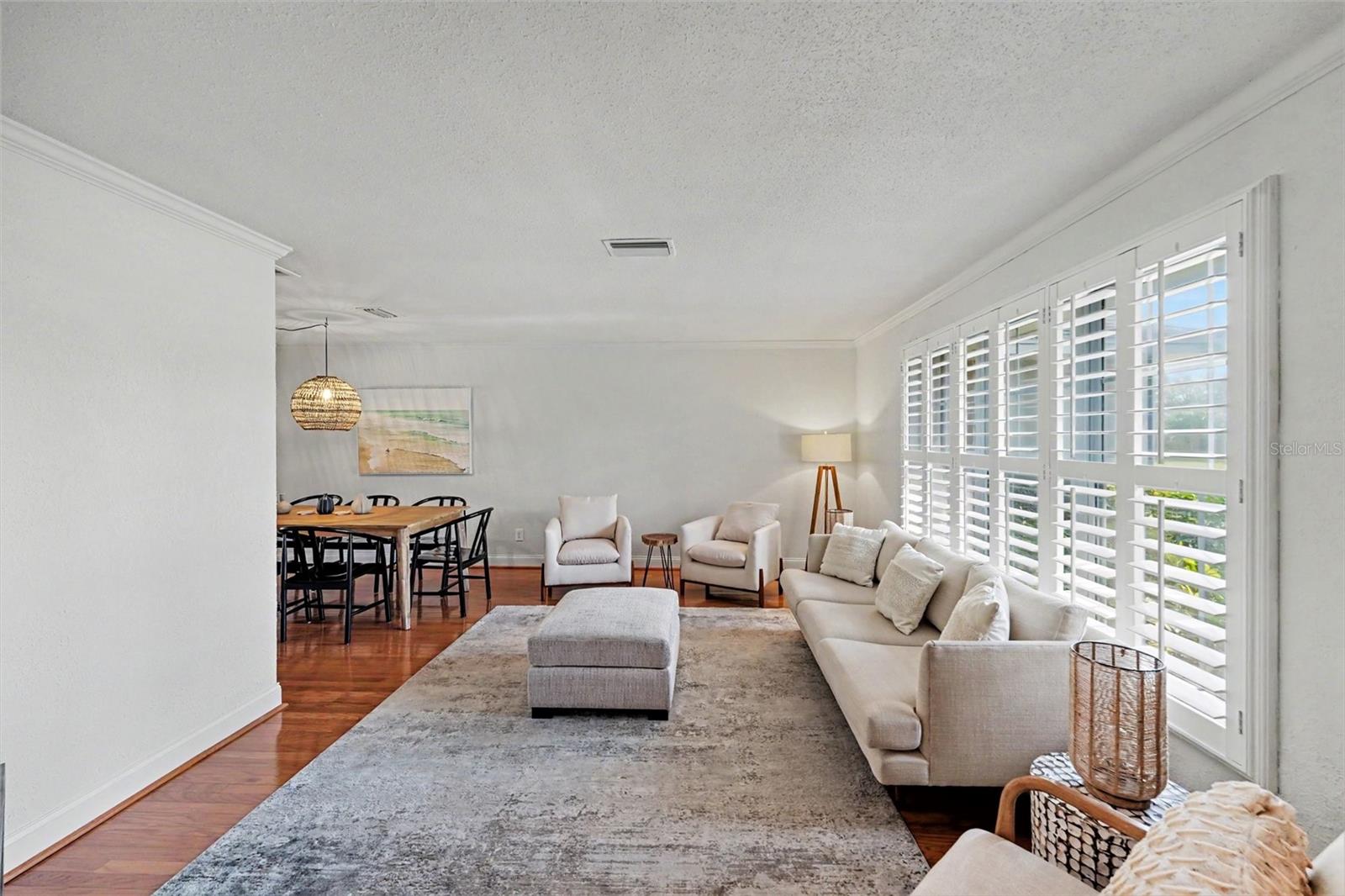Image 13 of 27 For 10392 136th Street