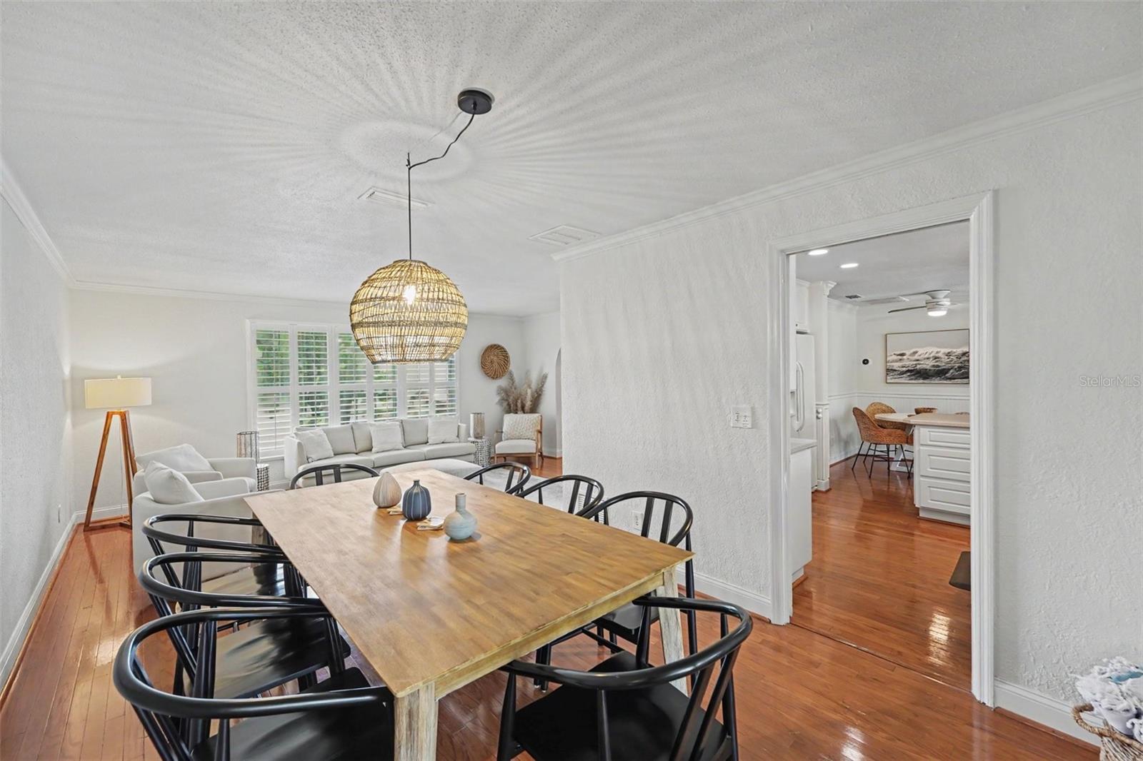 Image 17 of 27 For 10392 136th Street