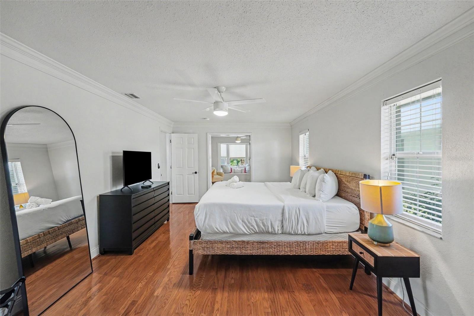 Image 19 of 27 For 10392 136th Street