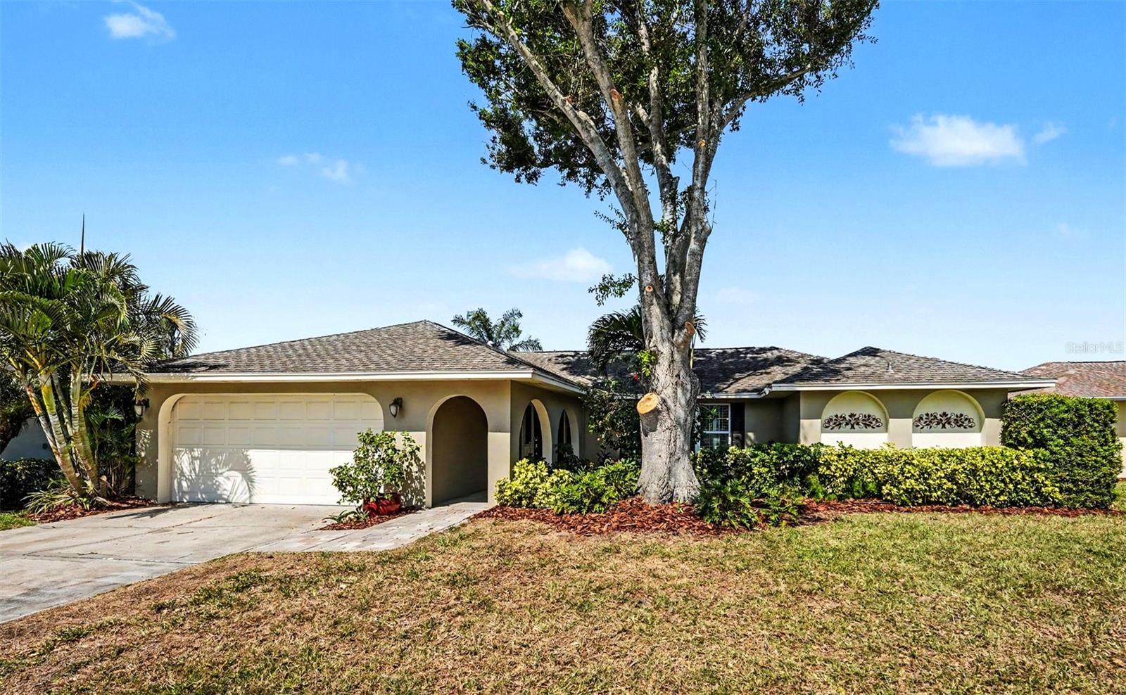 Image 2 of 27 For 10392 136th Street