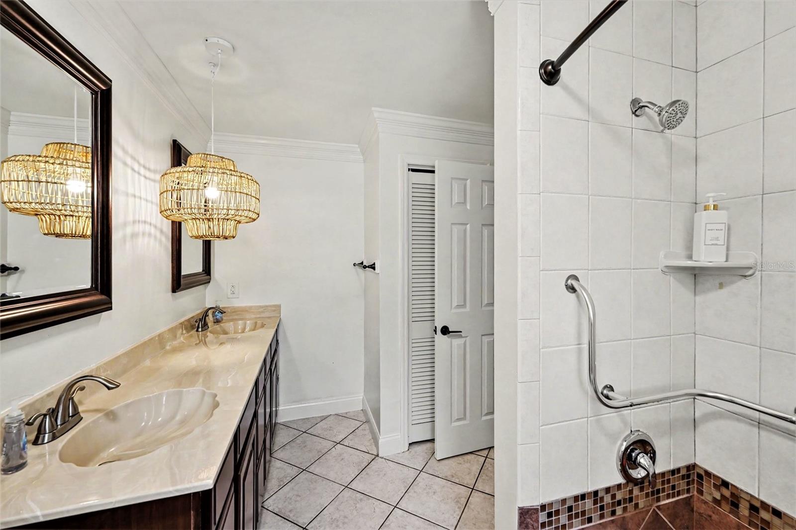 Image 21 of 27 For 10392 136th Street