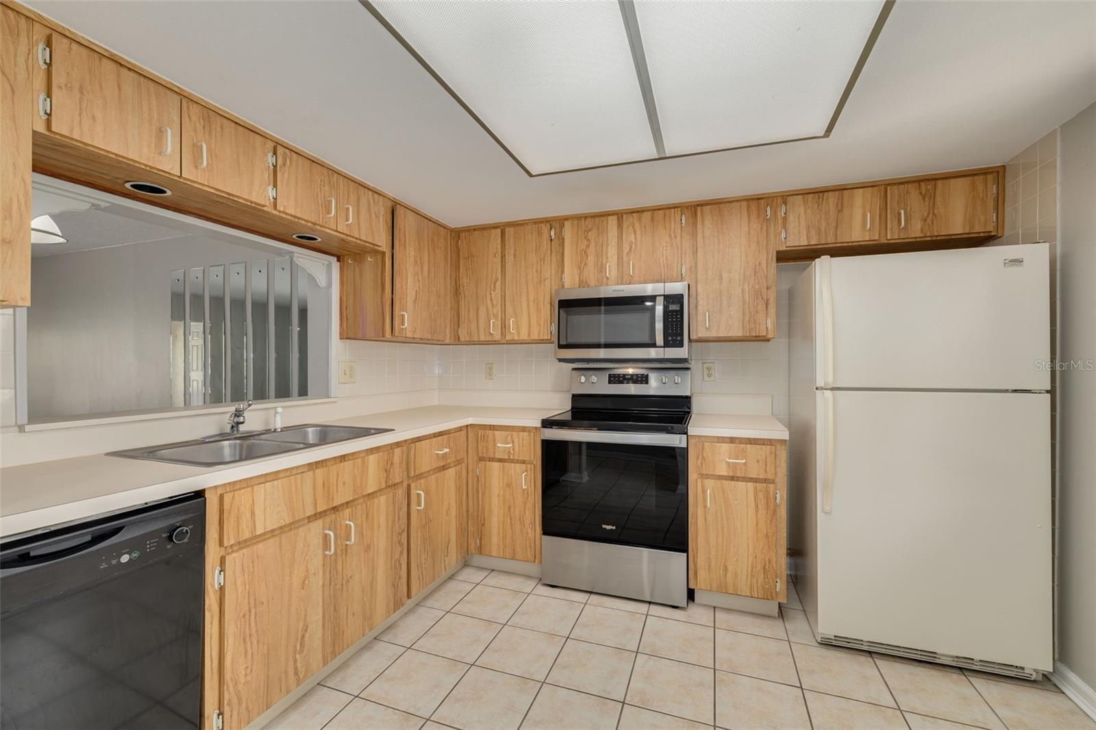 Image 7 of 31 For 3590 Magnolia Ridge Circle C-1103