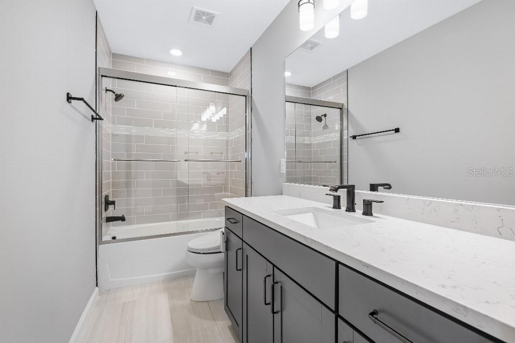 Image 33 of 50 For 6270 Crested Eagle Lane