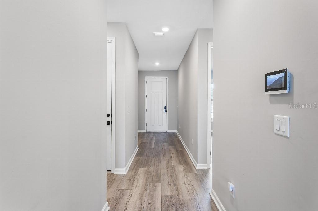 Image 9 of 50 For 6270 Crested Eagle Lane
