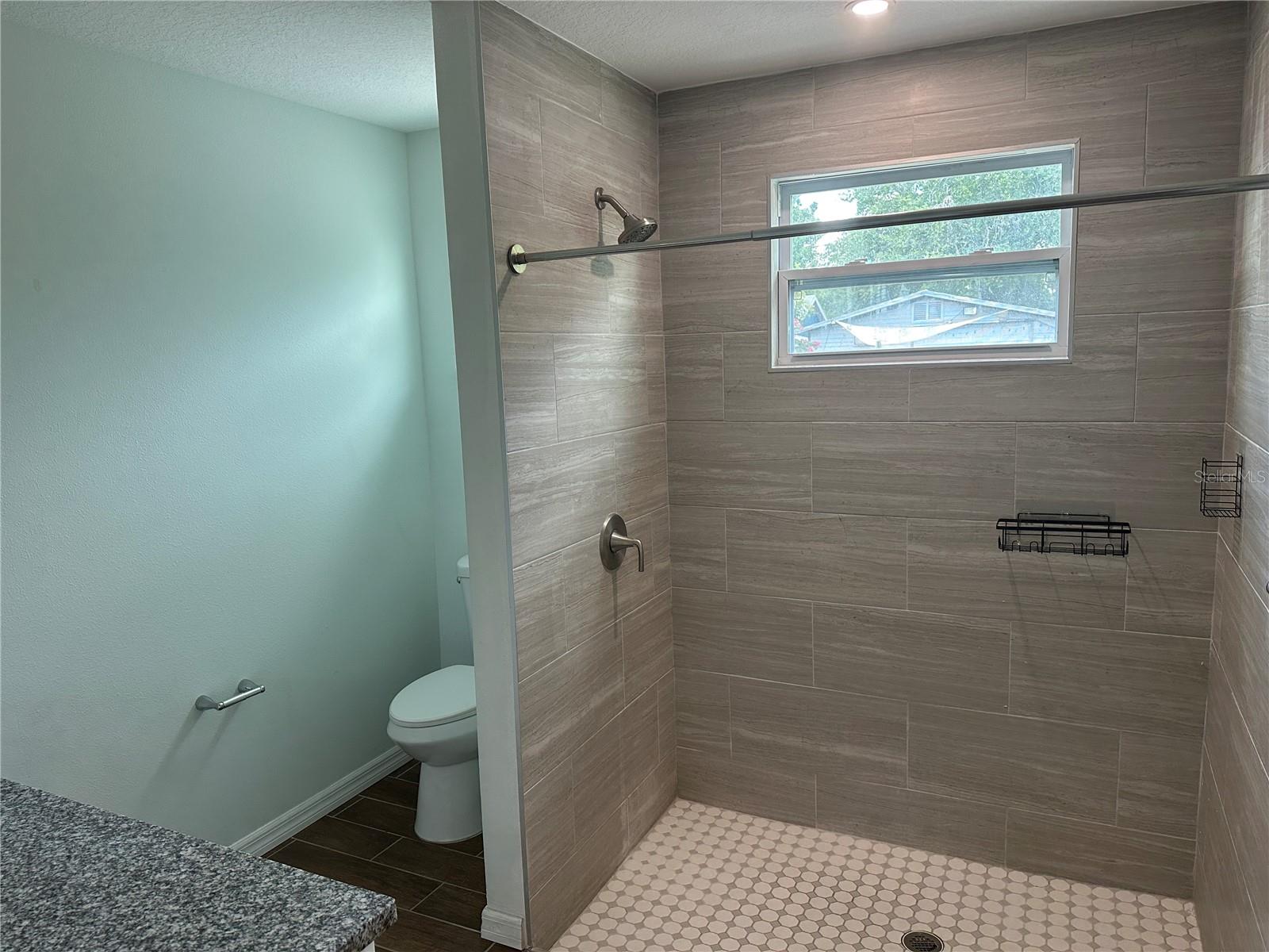 Image 11 of 14 For 3735 39th Avenue N