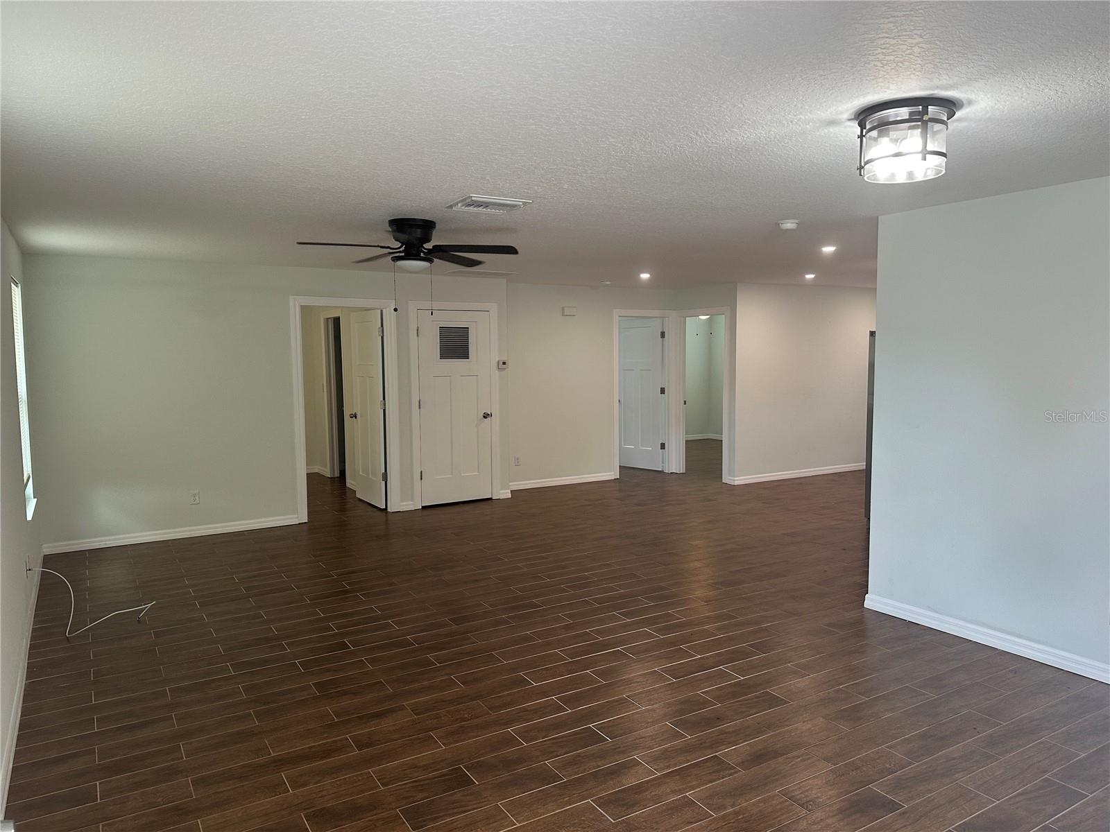 Image 3 of 14 For 3735 39th Avenue N