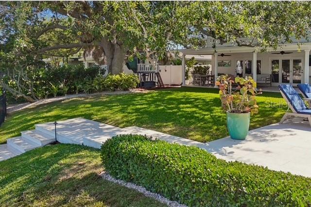 Listing photo id 15 for 3301 Maple Street Ne