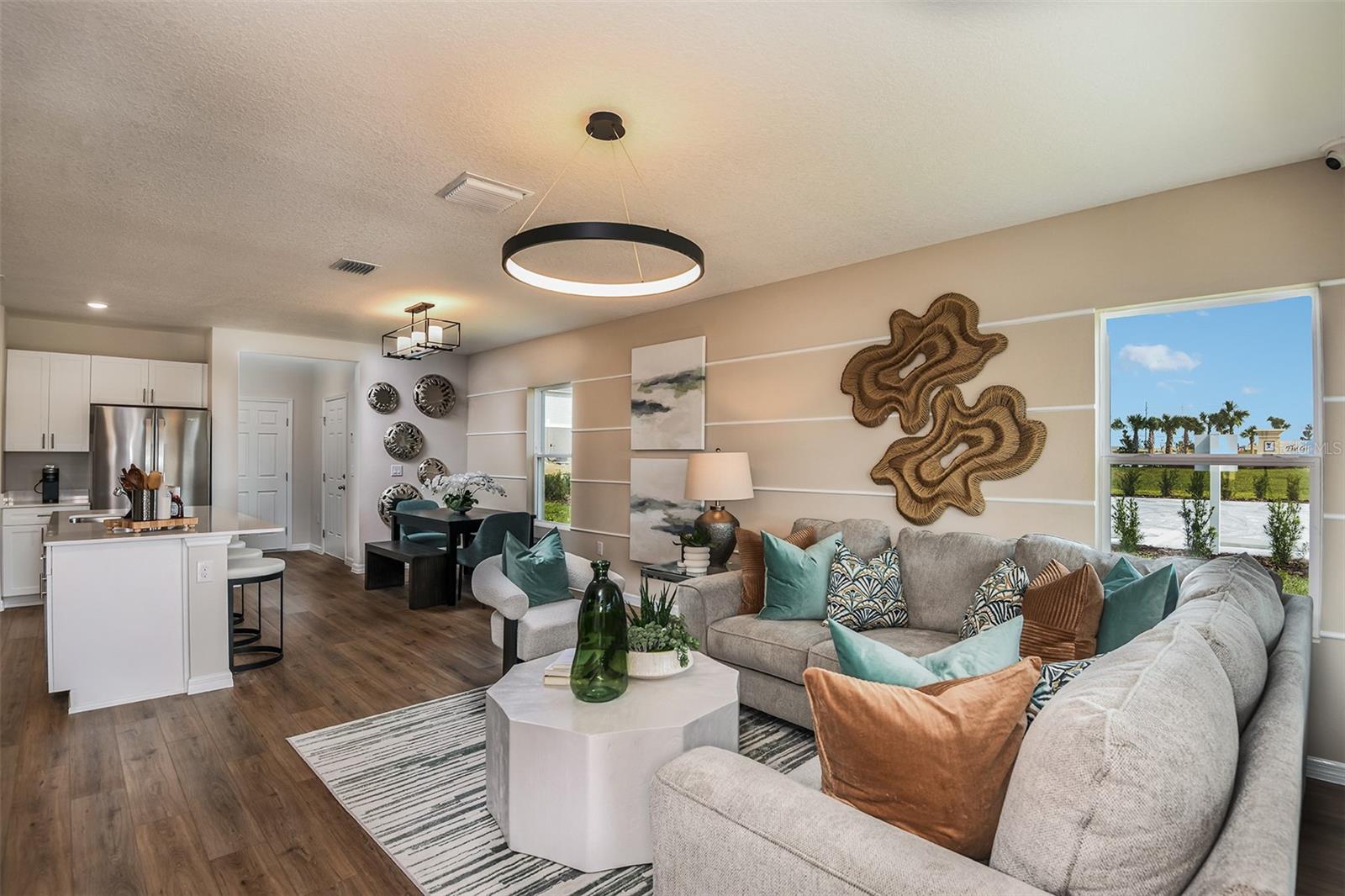Image 13 of 27 For 4234 Hillock Boulevard