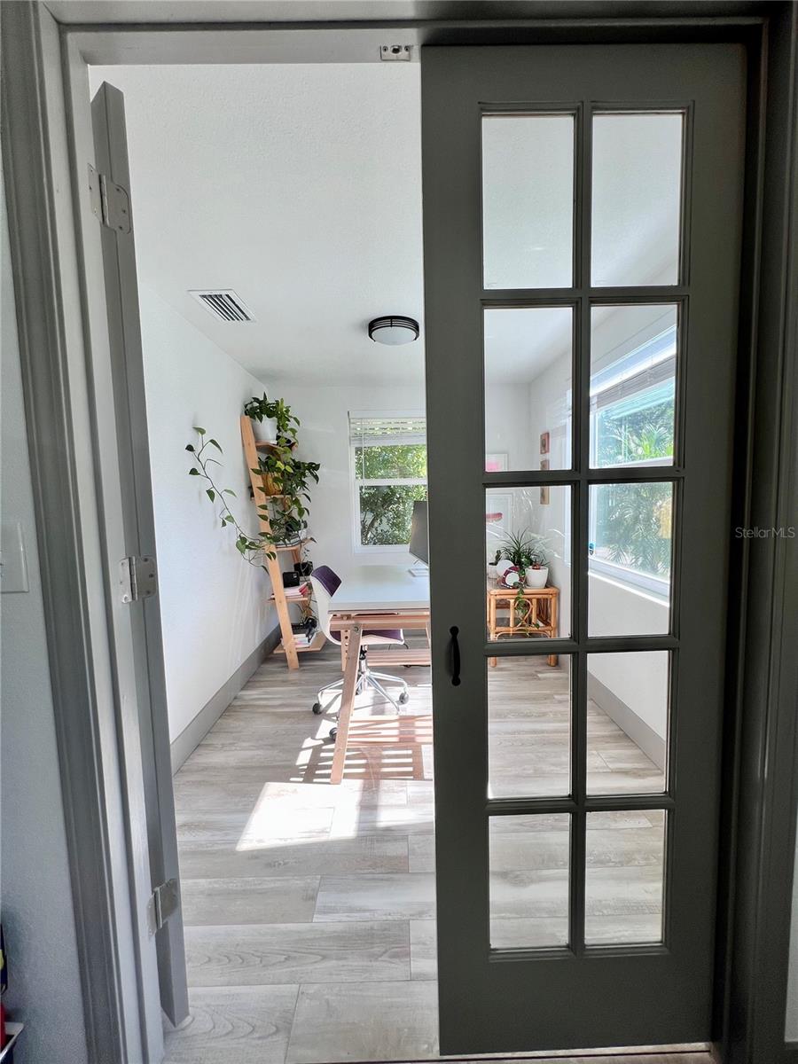 Image 15 of 23 For 710 14th Street N