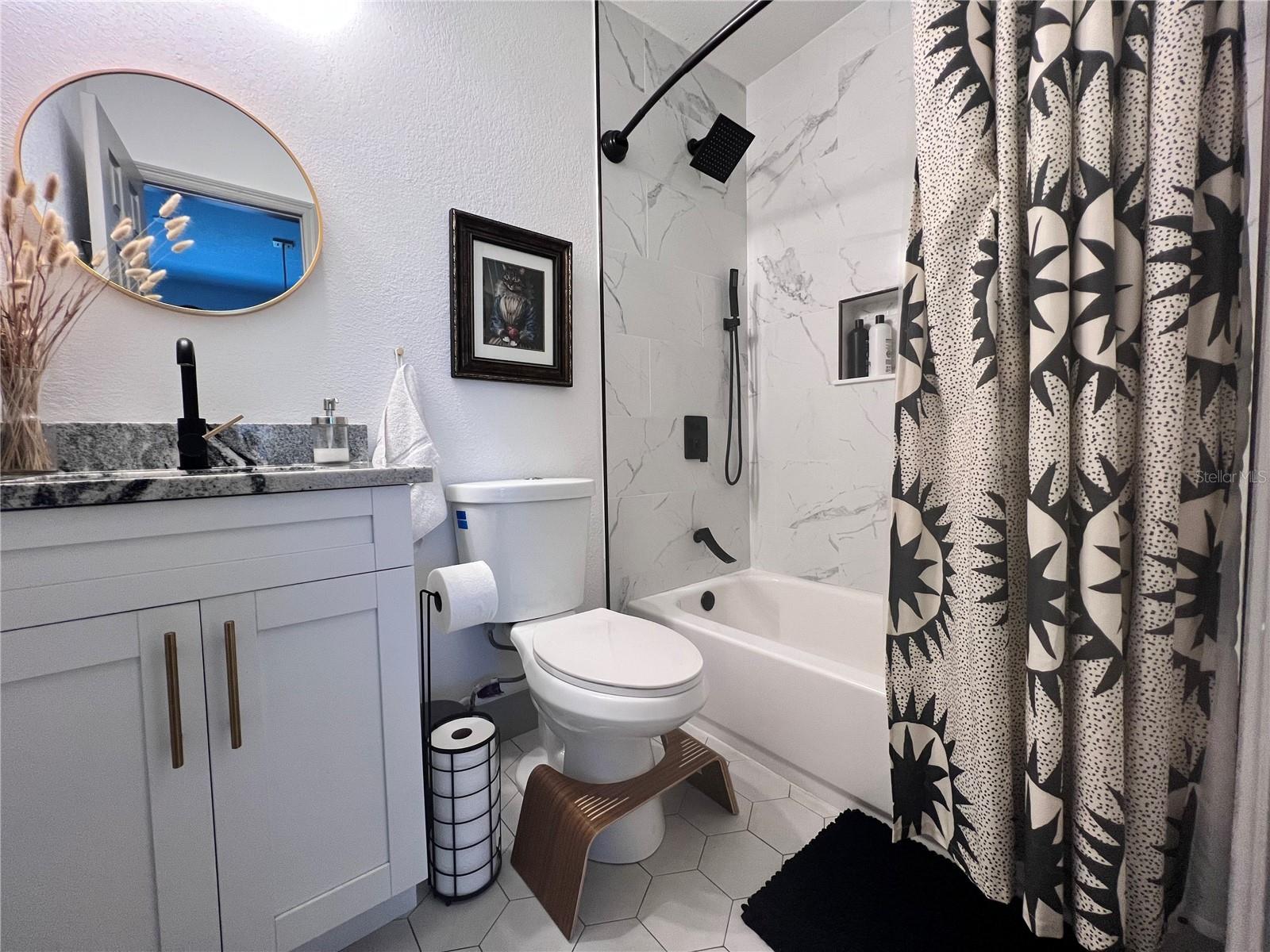Image 3 of 23 For 710 14th Street N